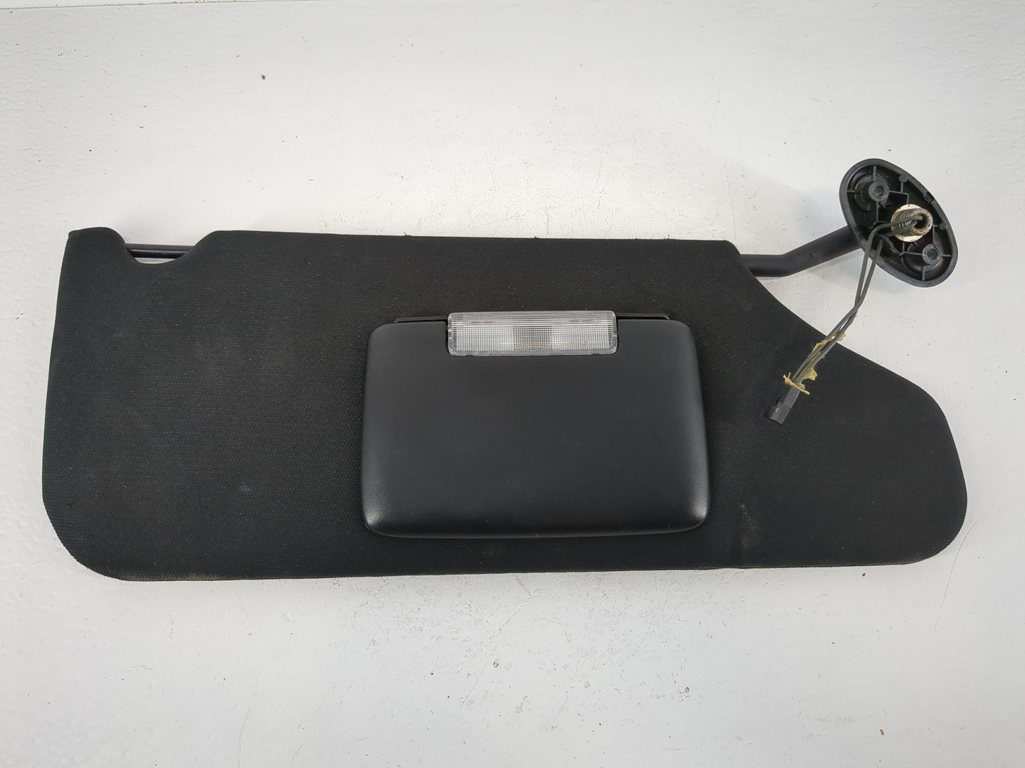 2011-2014 Dodge Avenger Sun Visor Shade Replacement Passenger Right Mirror Fits Fits 2011 2012 2013 2014 OEM Used Auto Parts