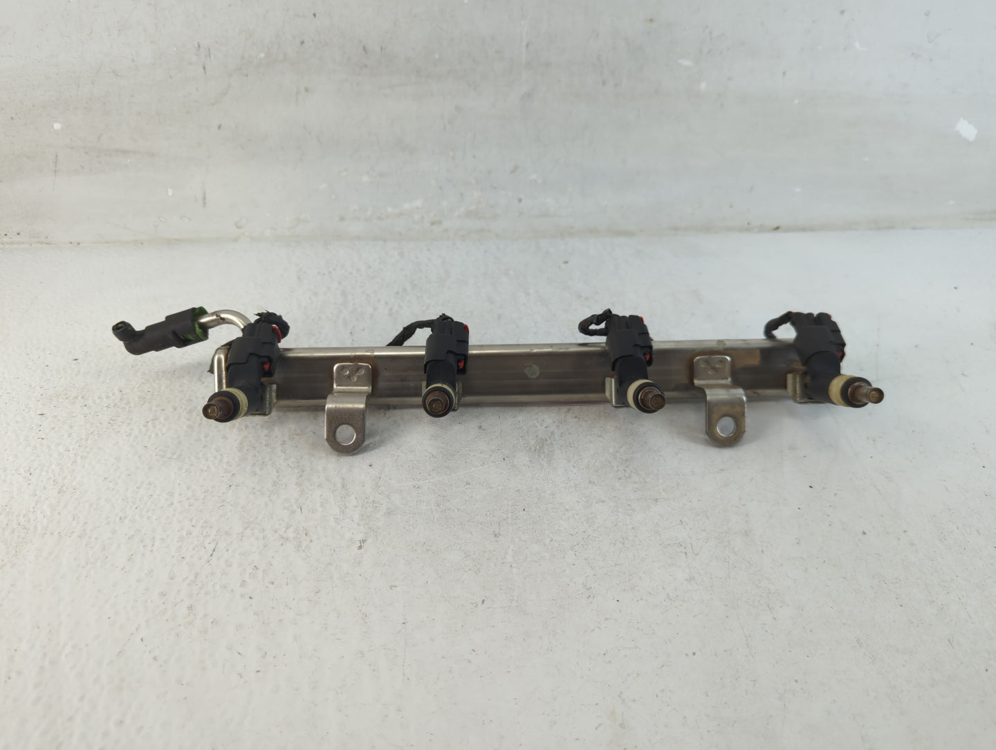 2012 Dodge Avenger Fuel Injectors P/N:04627355AA Fits OEM Used Auto Parts - Oemusedautoparts1.com