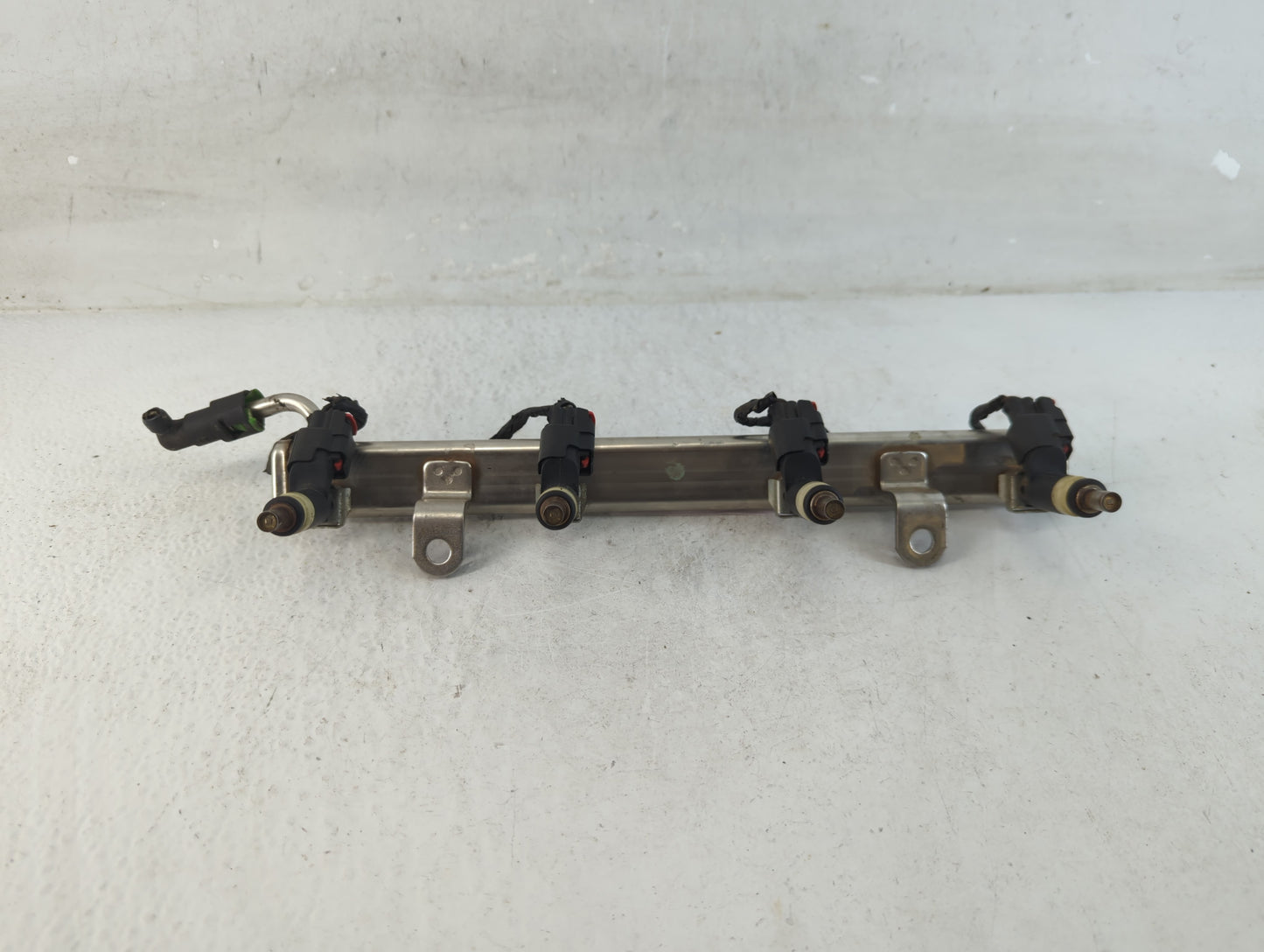 2012 Dodge Avenger Fuel Injectors P/N:04627355AA Fits OEM Used Auto Parts - Oemusedautoparts1.com