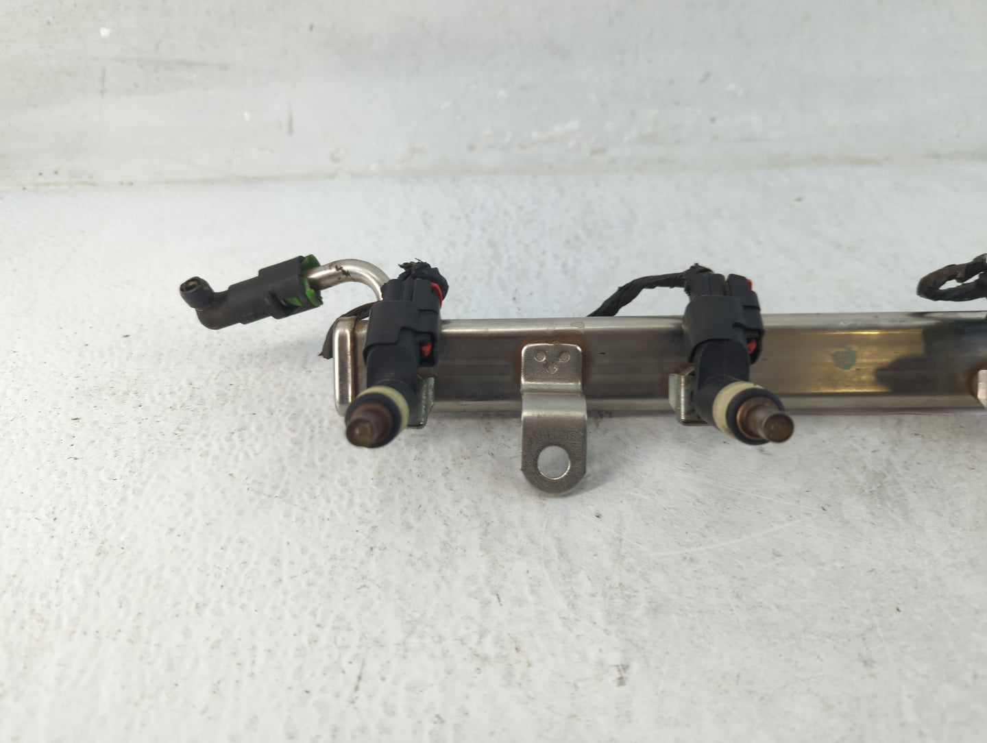 2012 Dodge Avenger Fuel Injectors P/N:04627355AA Fits OEM Used Auto Parts - Oemusedautoparts1.com