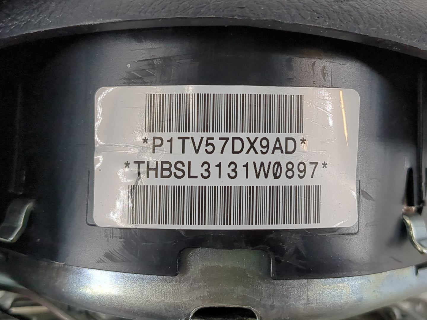 2011-2014 Dodge Avenger Air Bag Driver Left Steering Wheel Mounted P/N:P1TV57DX9AD Fits Fits 2011 2012 2013 2014 OEM Used Au