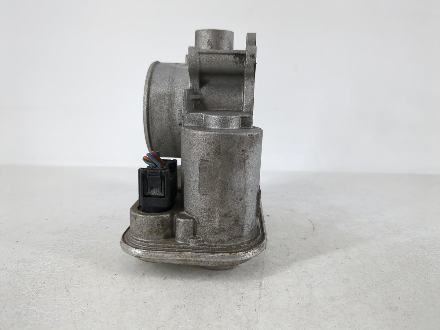 2008-2014 Dodge Avenger Throttle Body P/N:04891735AC 04791735AC Fits OEM Used Auto Parts - Oemusedautoparts1.com