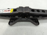 2012 Dodge Avenger Spare Scissor Car Jack 1112412 - Oemusedautoparts1.com
