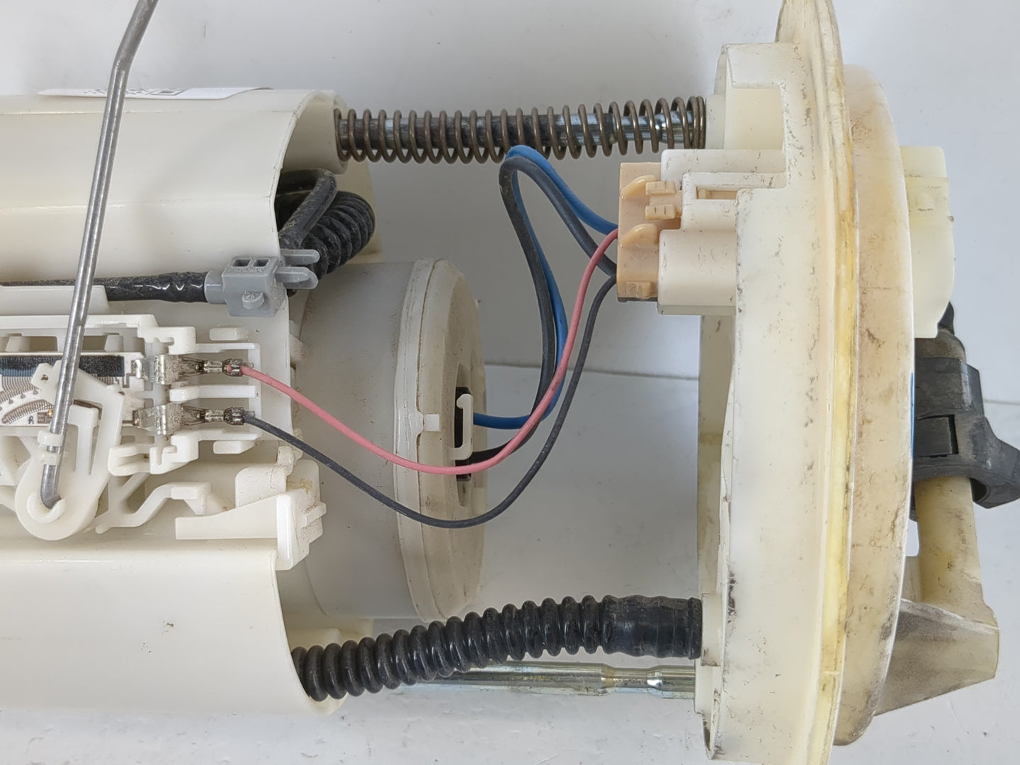2008-2014 Dodge Avenger Electrical Gas Fuel Pump Assembly - Oemusedautoparts1.com