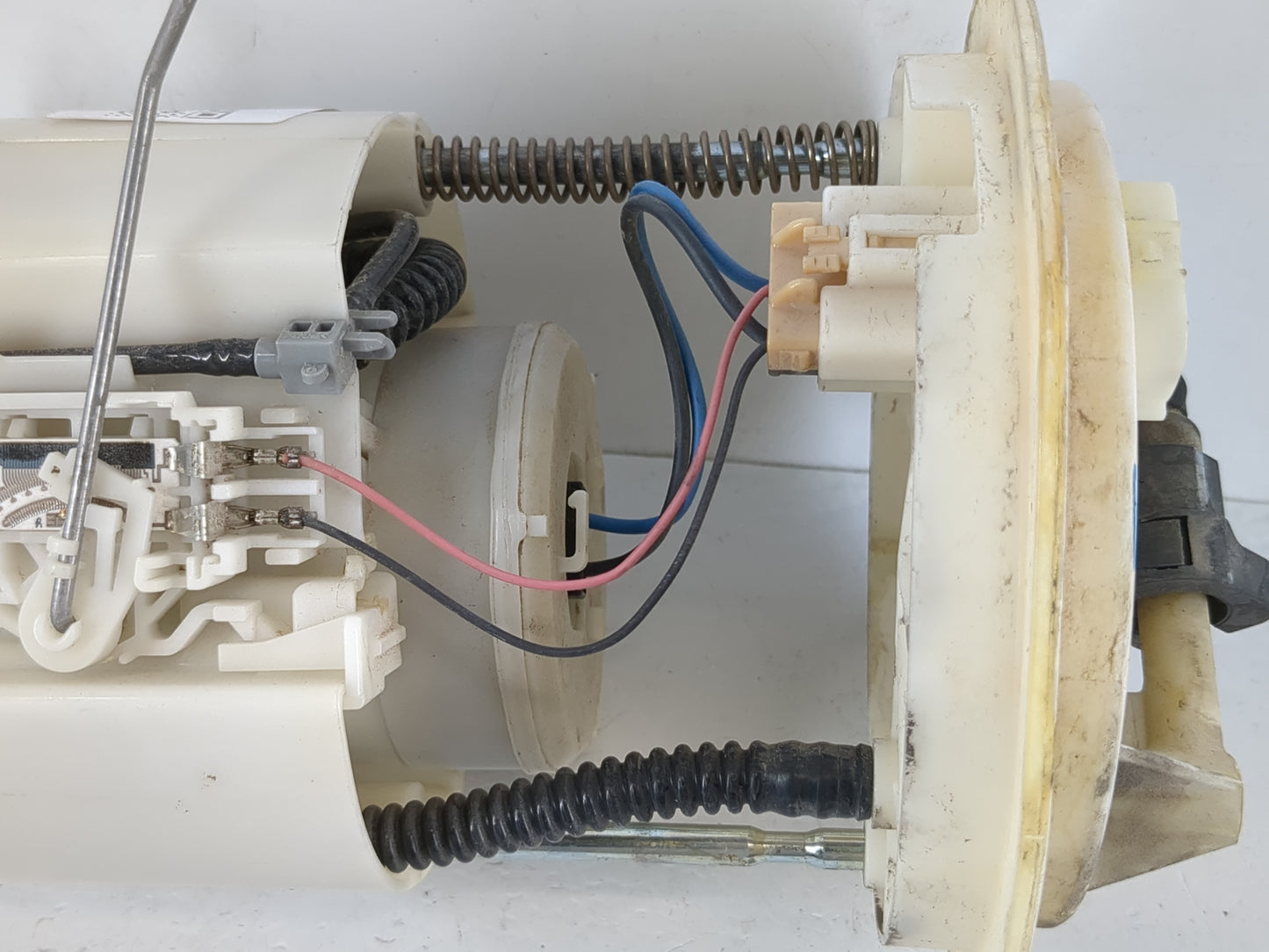 2008-2014 Dodge Avenger Electrical Gas Fuel Pump Assembly - Oemusedautoparts1.com