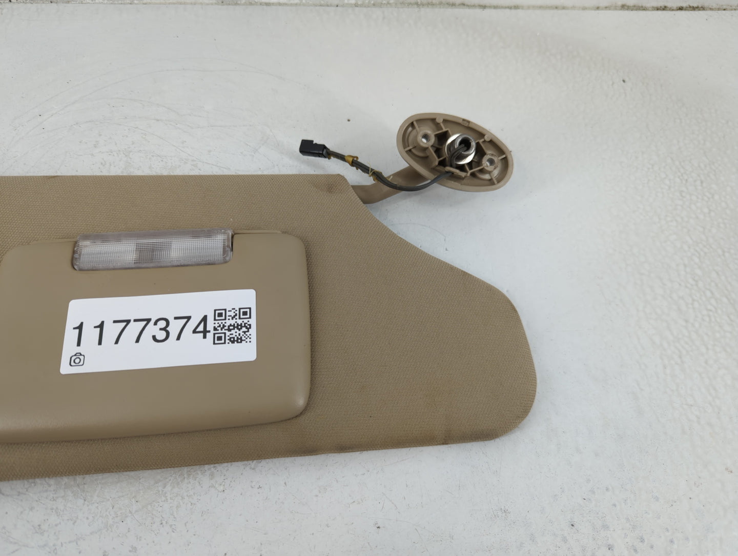 2011-2014 Dodge Avenger Sun Visor Shade Replacement Passenger Right Mirror Fits Fits 2011 2012 2013 2014 OEM Used Auto Parts