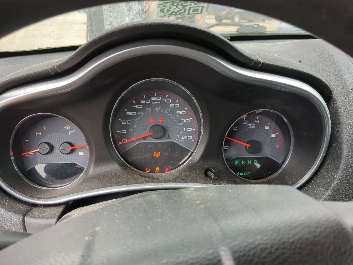 2011-2014 Dodge Avenger Instrument Cluster Speedometer Gauges Miles:118K Fits Fits 2011 2012 2013 2014 OEM Used Auto Parts -