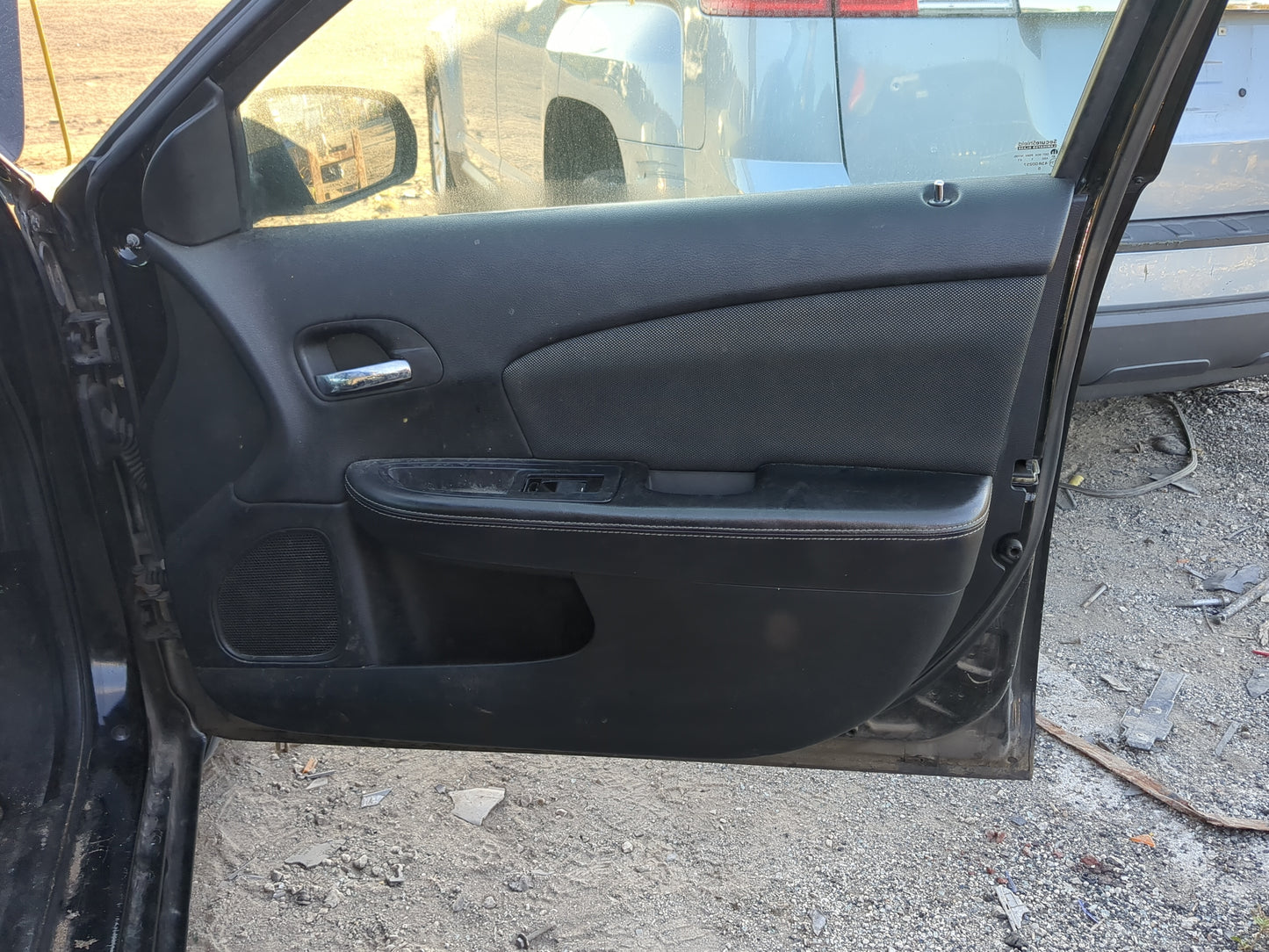 2012 Dodge Avenger Front Right Passenger Interior Door Panel Trim 1191478 - Oemusedautoparts1.com