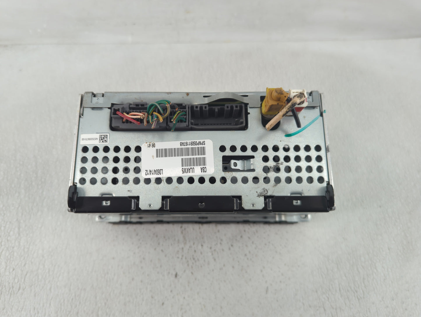 2011-2012 Dodge Avenger Radio AM FM Cd Player Receiver Replacement P/N:P05091197AB Fits Fits 2011 2012 OEM Used Auto Parts -