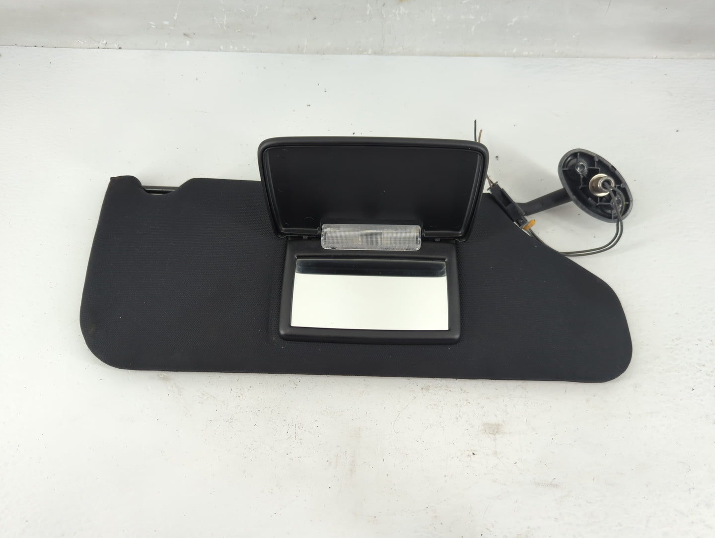 2011-2014 Dodge Avenger Sun Visor Shade Replacement Passenger Right Mirror Fits Fits 2011 2012 2013 2014 OEM Used Auto Parts