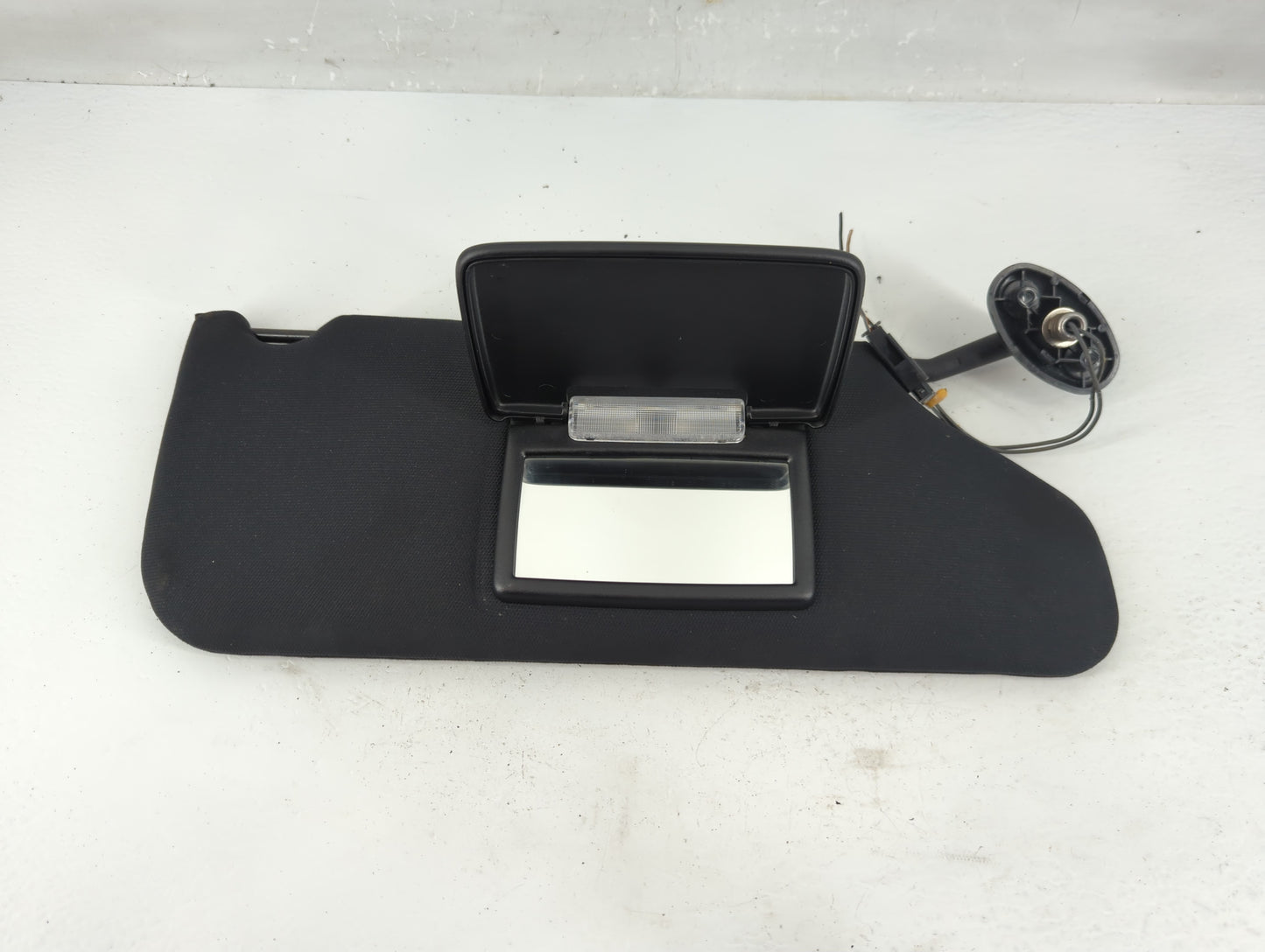 2011-2014 Dodge Avenger Sun Visor Shade Replacement Passenger Right Mirror Fits Fits 2011 2012 2013 2014 OEM Used Auto Parts