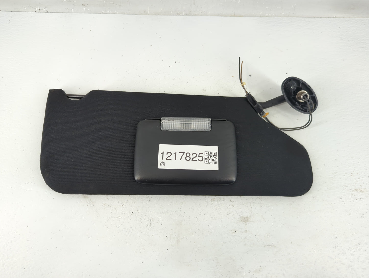 2011-2014 Dodge Avenger Sun Visor Shade Replacement Passenger Right Mirror Fits Fits 2011 2012 2013 2014 OEM Used Auto Parts