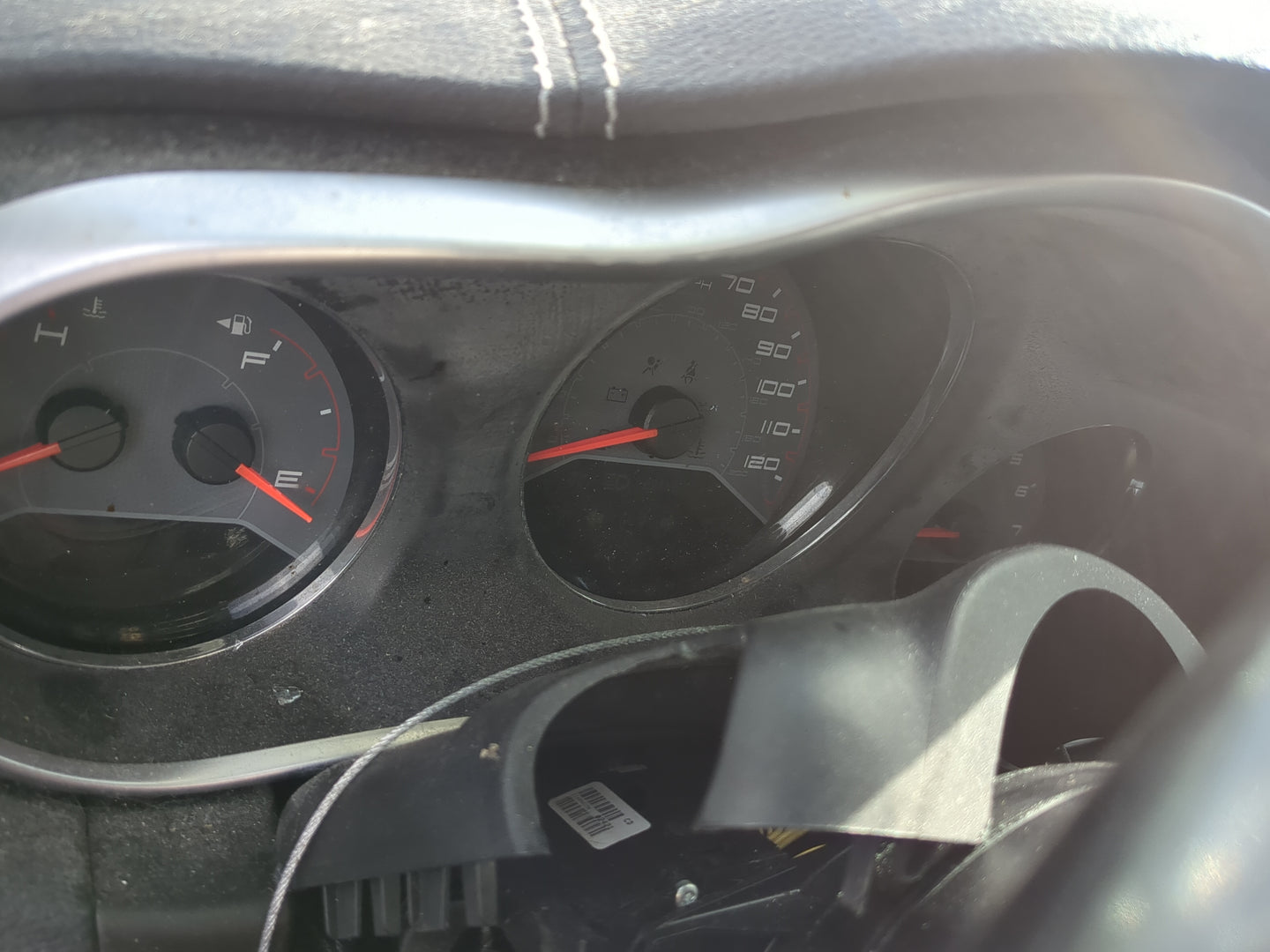 2011-2014 Dodge Avenger Instrument Cluster Speedometer Gauges Miles:173K Fits Fits 2011 2012 2013 2014 OEM Used Auto Parts -