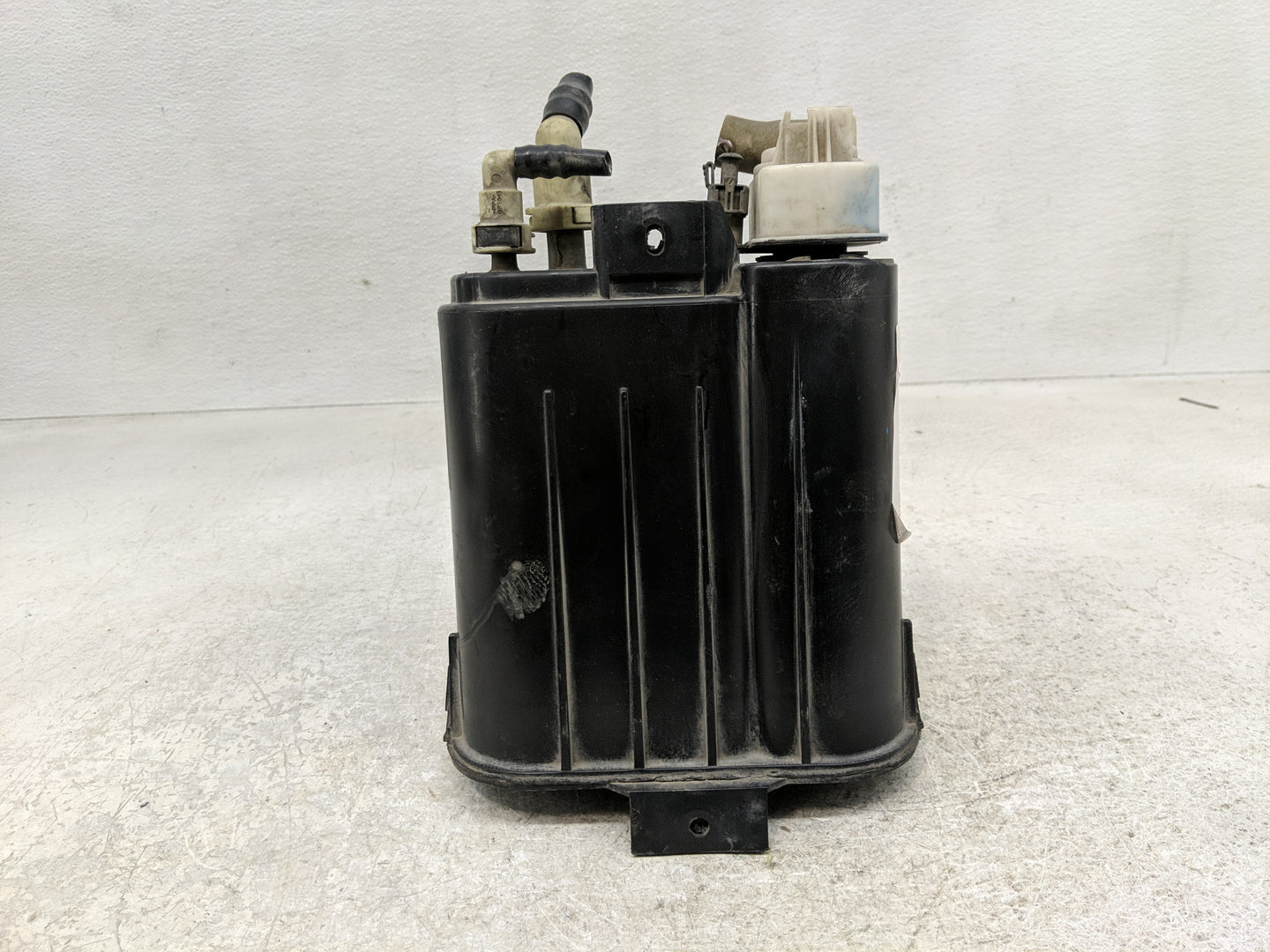 2012 Dodge Avenger Fuel Vapor Charcoal Canister 1261147 - Oemusedautoparts1.com