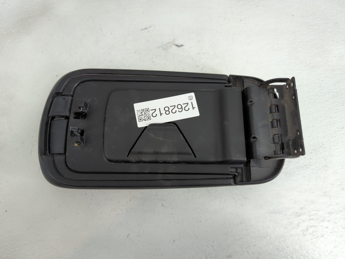 2012 Dodge Avenger Center Console Armrest Cover Lid Fits OEM Used Auto Parts - Oemusedautoparts1.com