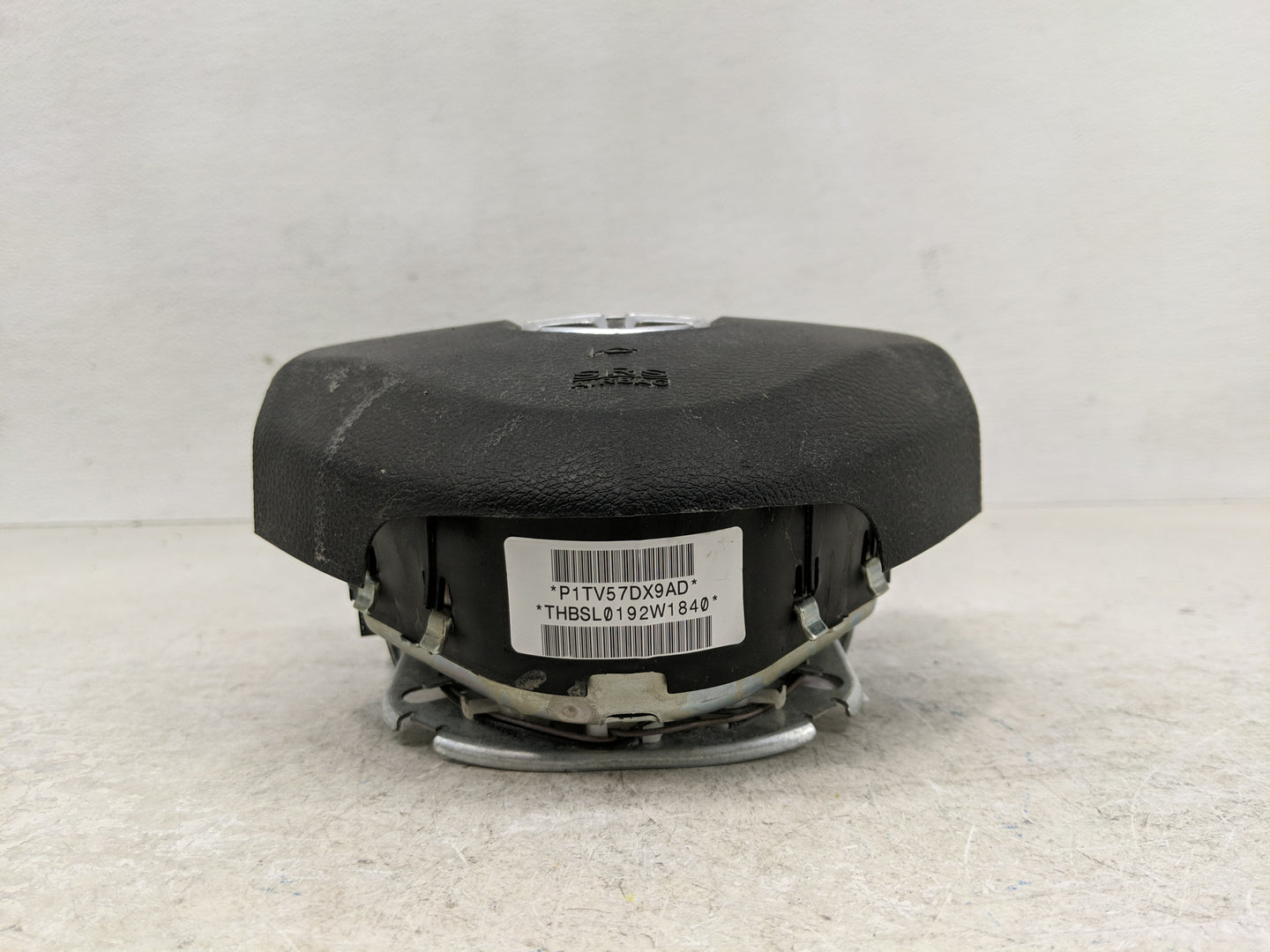 2011-2014 Dodge Avenger Air Bag Driver Left Steering Wheel Mounted Fits Fits 2011 2012 2013 2014 OEM Used Auto Parts - Oemus