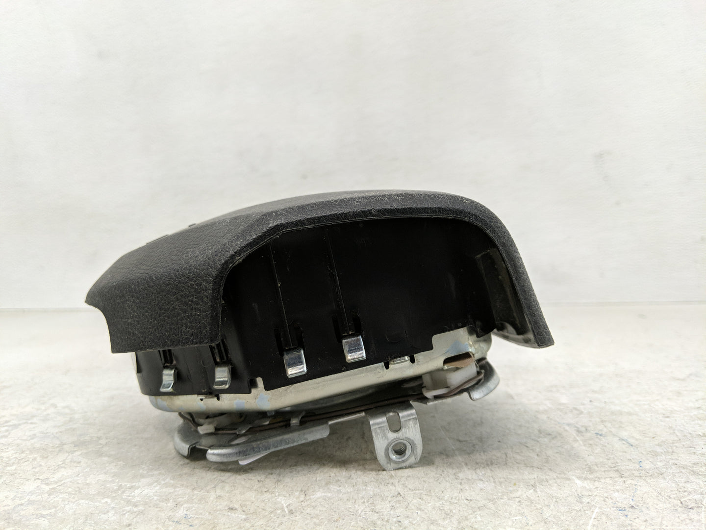 2011-2014 Dodge Avenger Air Bag Driver Left Steering Wheel Mounted Fits Fits 2011 2012 2013 2014 OEM Used Auto Parts - Oemus