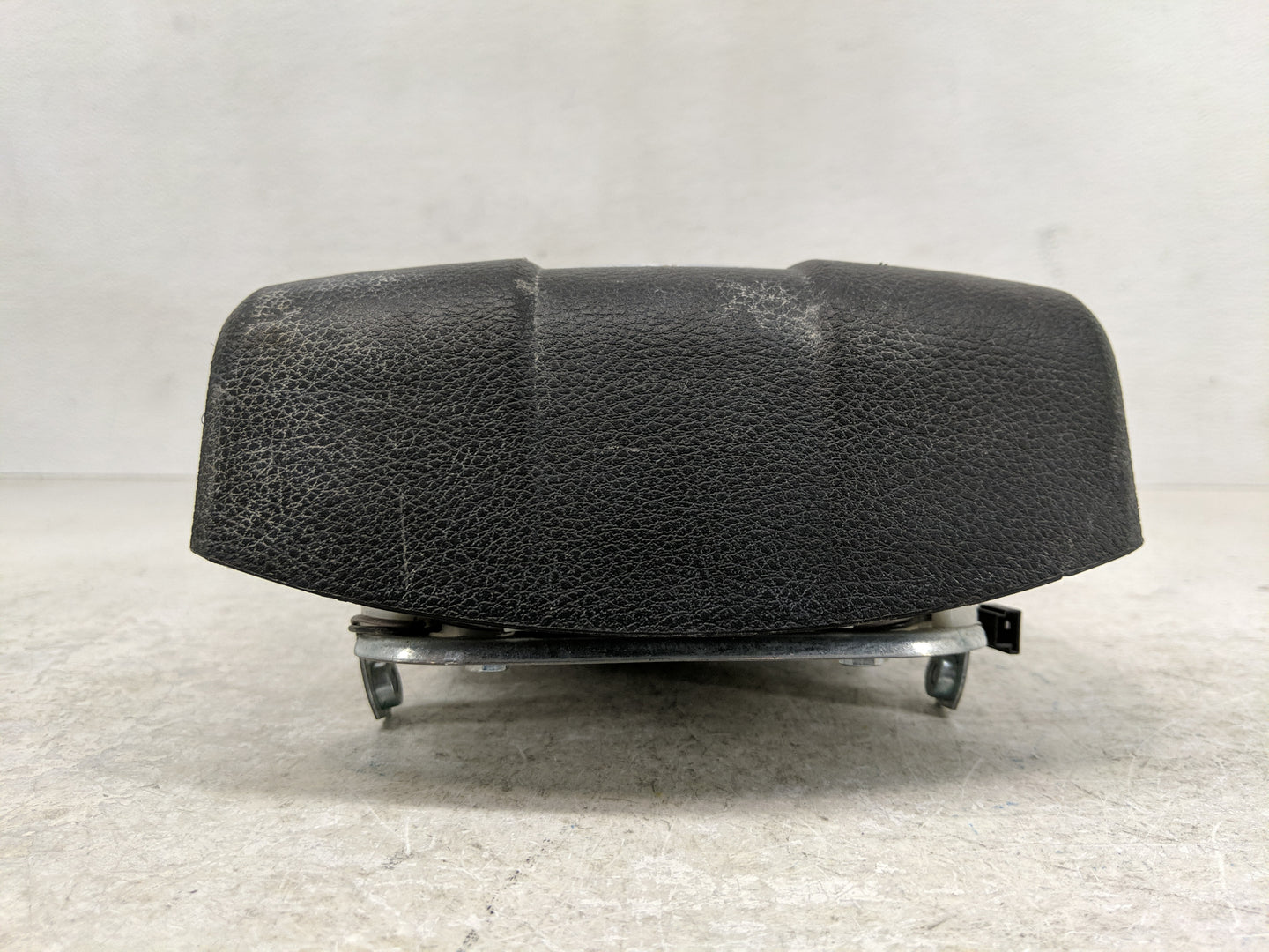 2011-2014 Dodge Avenger Air Bag Driver Left Steering Wheel Mounted Fits Fits 2011 2012 2013 2014 OEM Used Auto Parts - Oemus