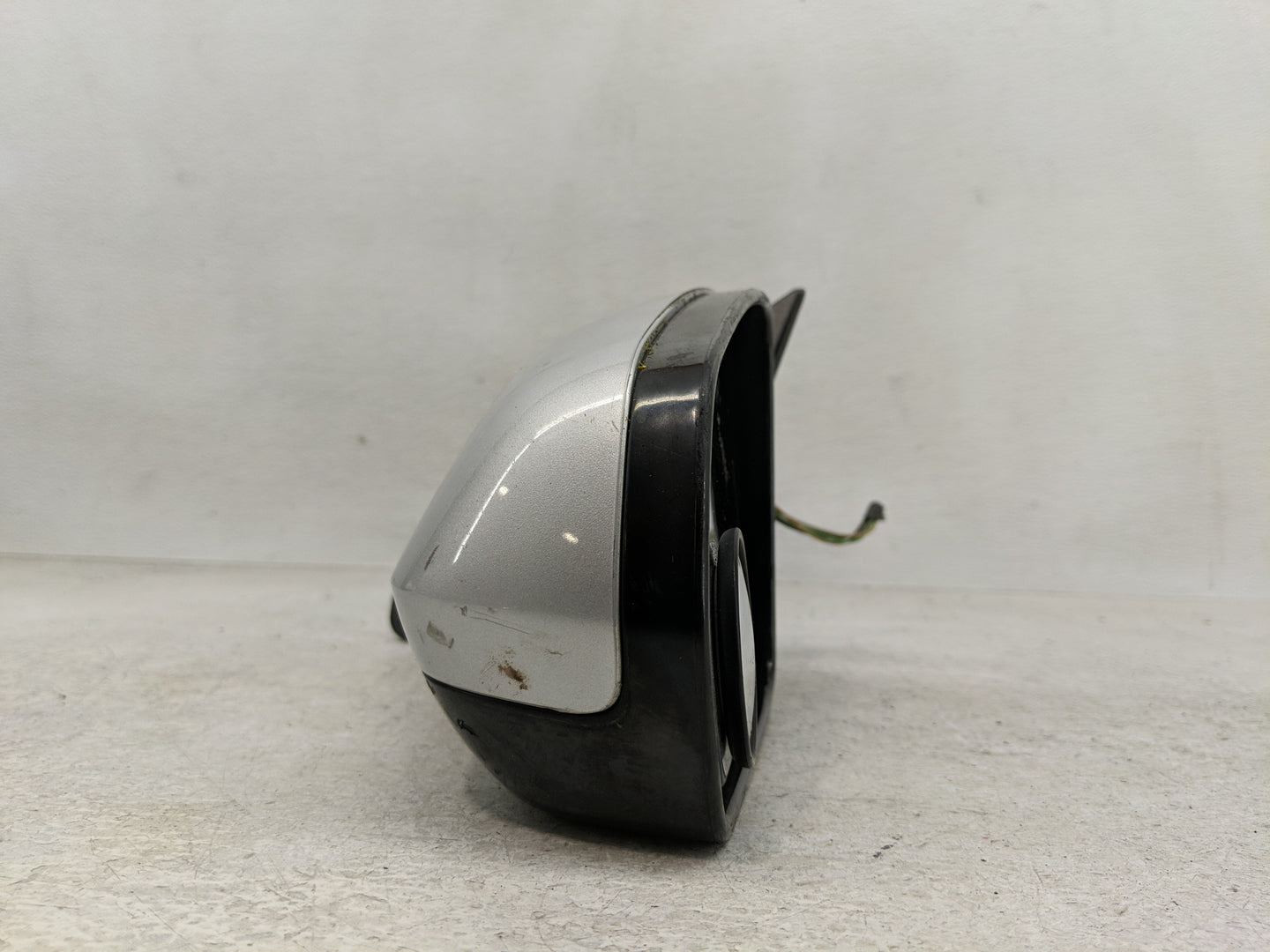 2013-2014 Dodge Avenger Driver Side View Mirror - Left Door Mirror OEM Used - Oemusedautoparts1.com