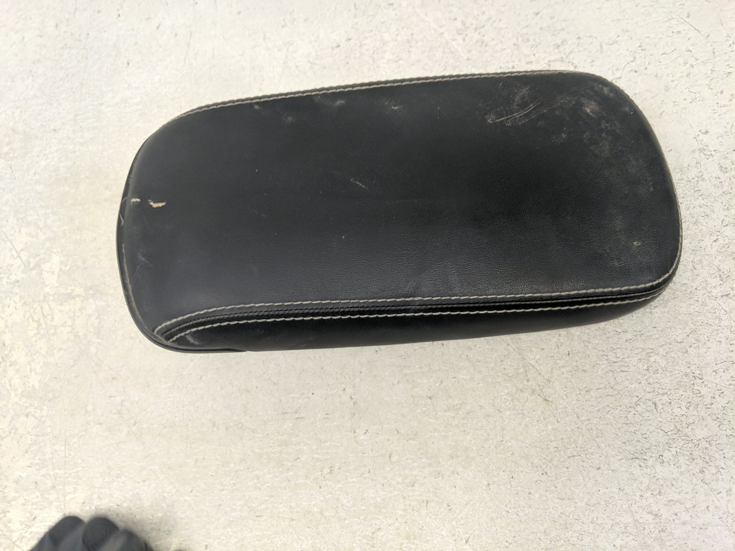2012 Dodge Avenger Center Console Armrest Cover Lid Fits OEM Used Auto Parts - Oemusedautoparts1.com