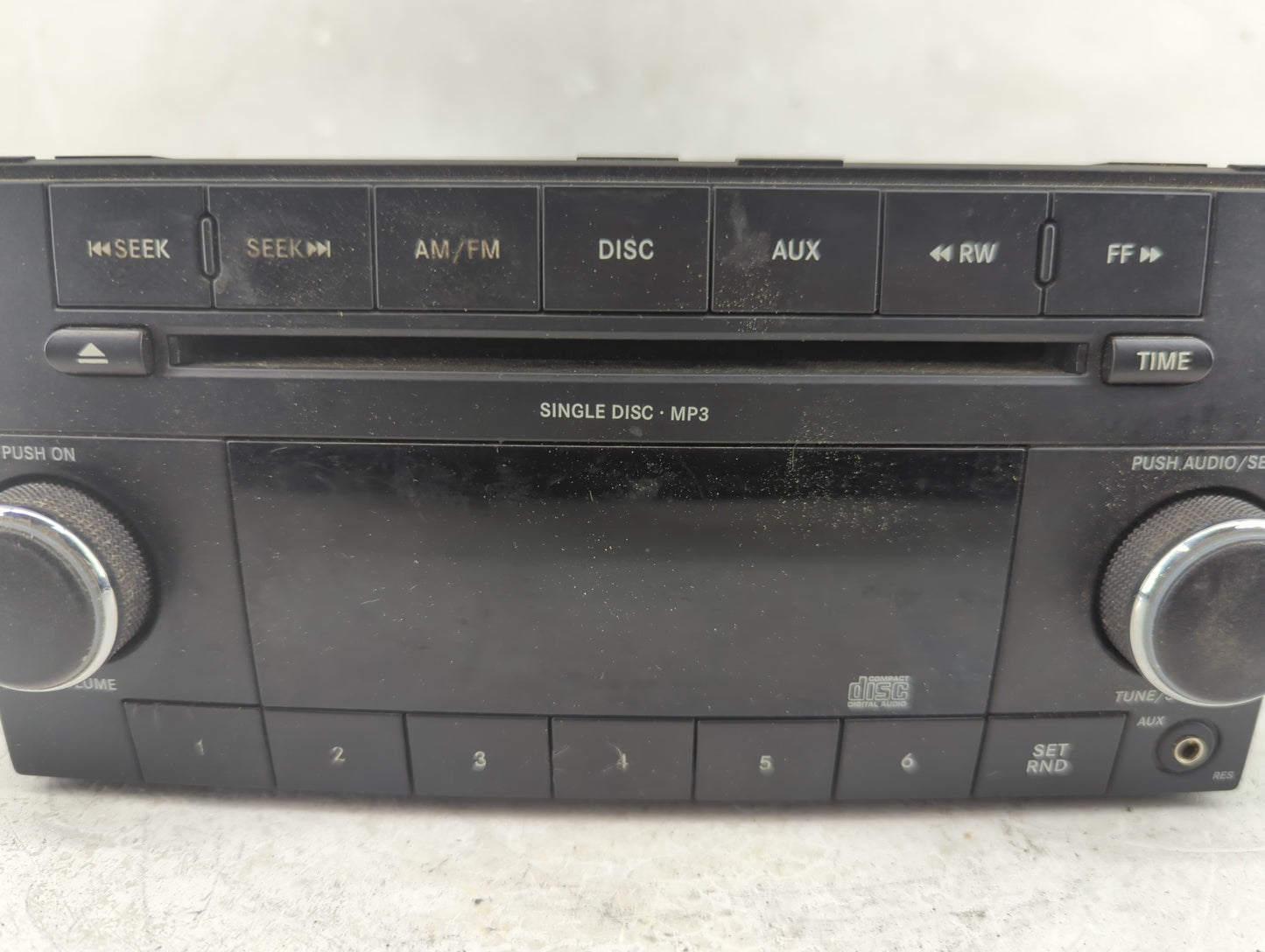 2011-2012 Dodge Avenger Radio AM FM Cd Player Receiver Replacement P/N:P05091222AD Fits Fits 2011 2012 OEM Used Auto Parts -