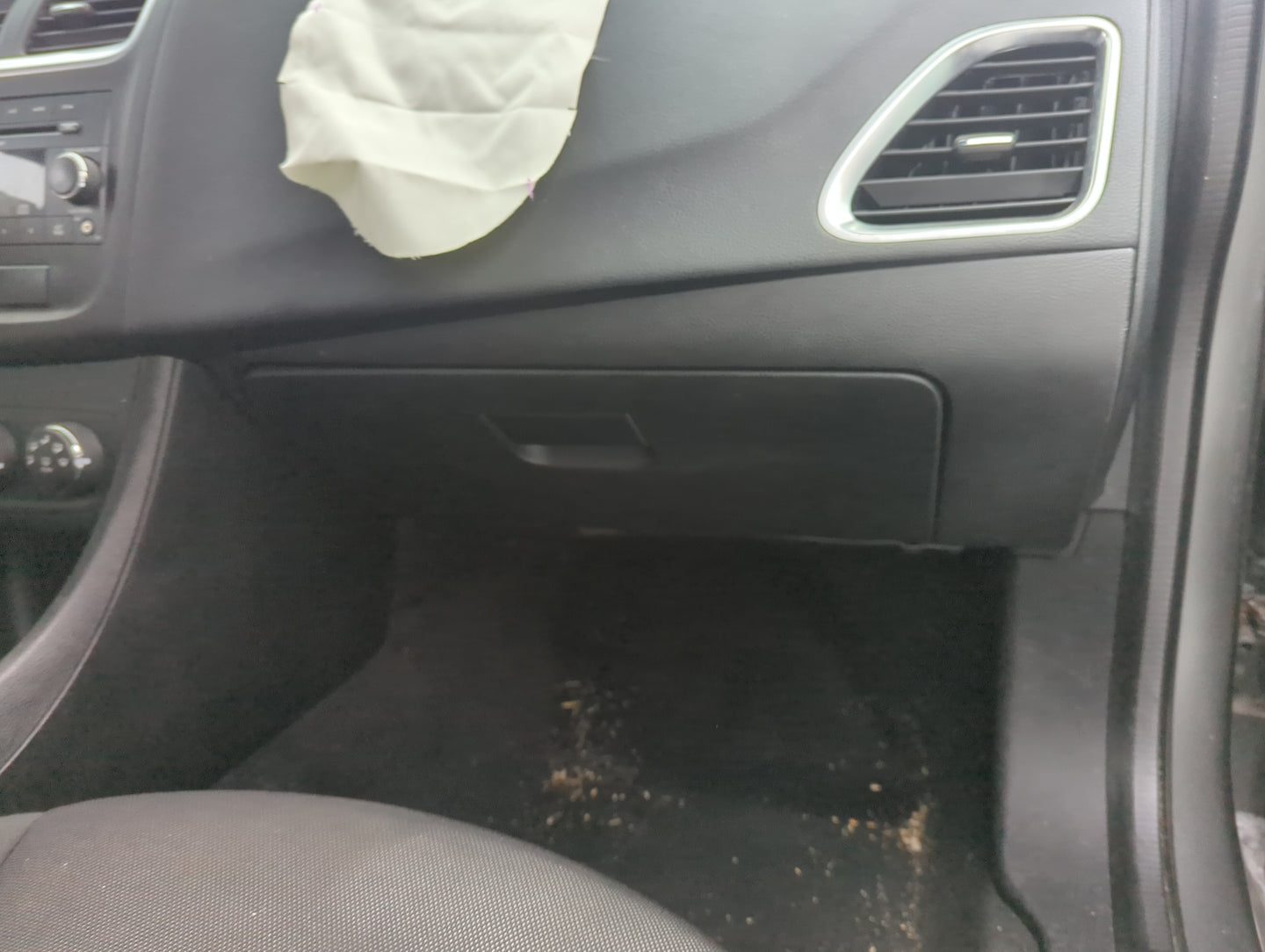 2012 Dodge Avenger Passenger Glove Box Door Storage Compartment 1353990 - Oemusedautoparts1.com