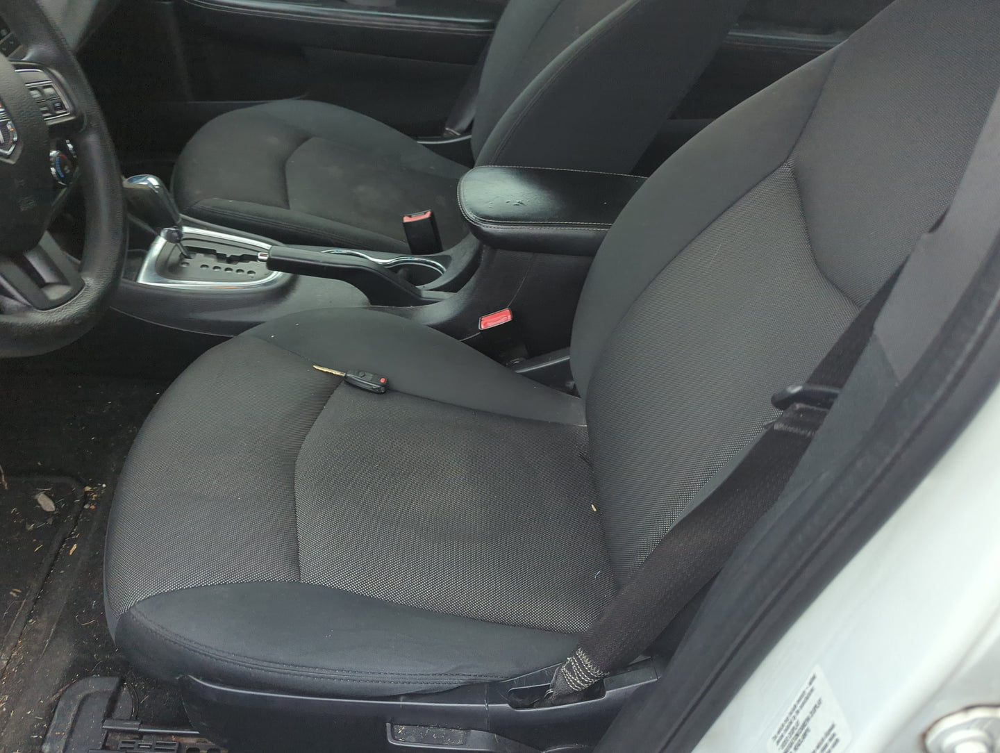 2011-2014 Dodge Avenger Driver Front Seat Oem 1376112 - Oemusedautoparts1.com