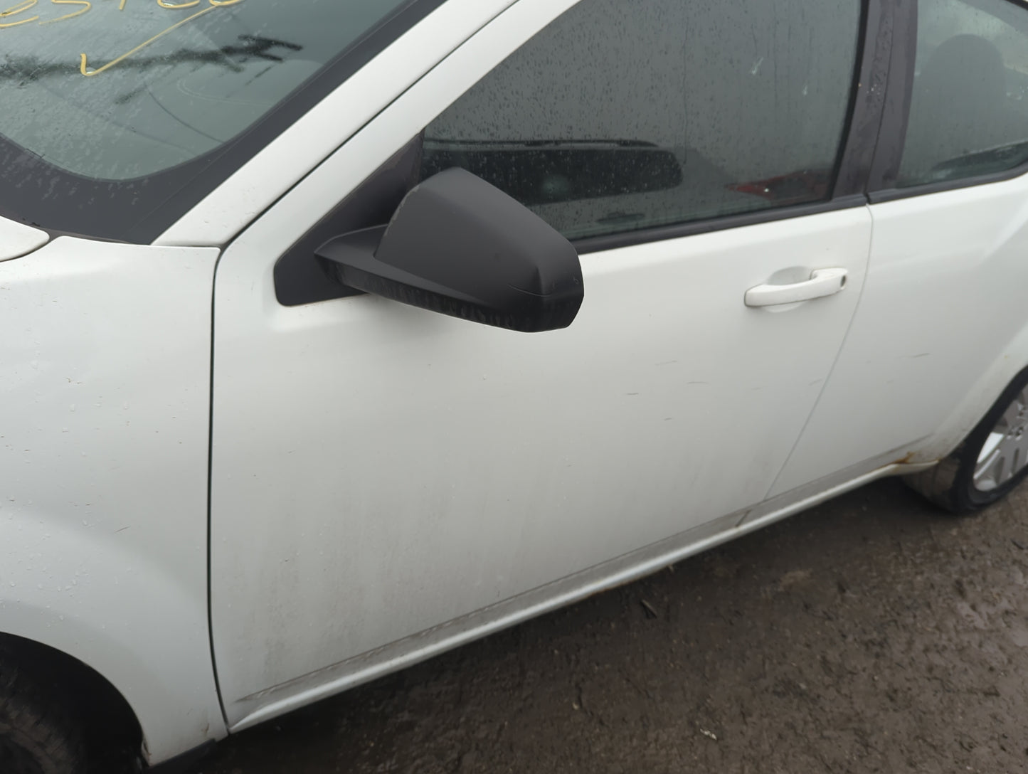 2011-2014 Dodge Avenger Driver Front Door Oem 1376152 - Oemusedautoparts1.com