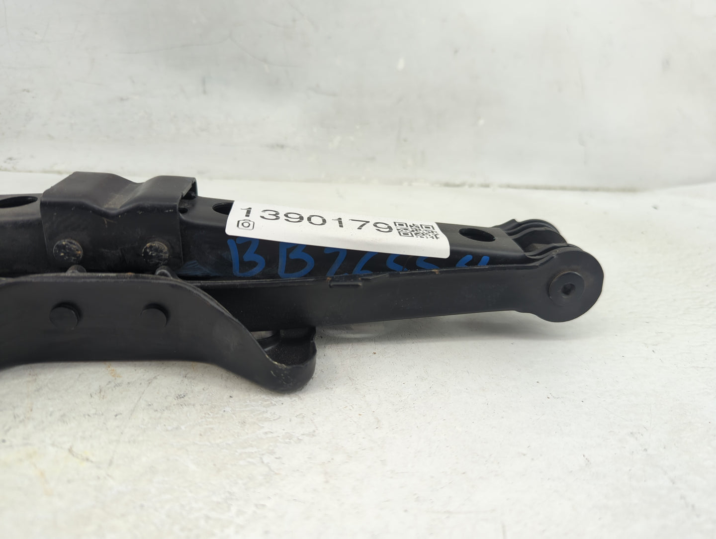 2012 Dodge Avenger Spare Scissor Car Jack - Oemusedautoparts1.com