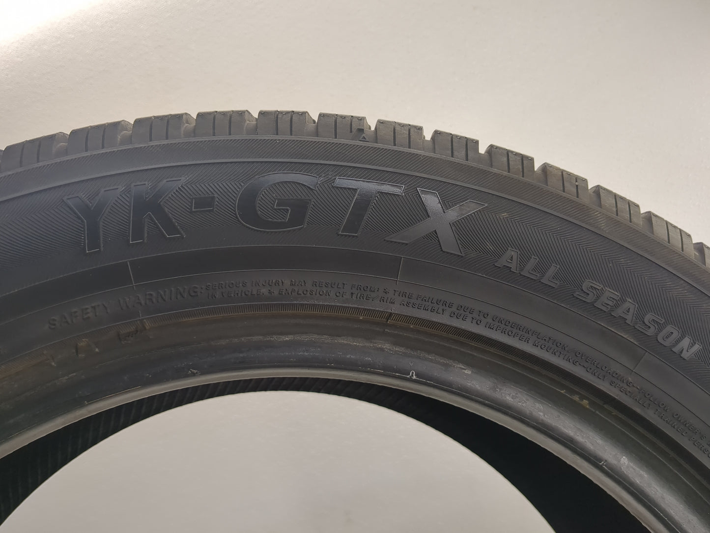 Used Tire 225/556R17 YOKOHAMA YK-GTX ALL SEASON 101V - Tread Depth 9/32 - Oemusedautoparts1.com