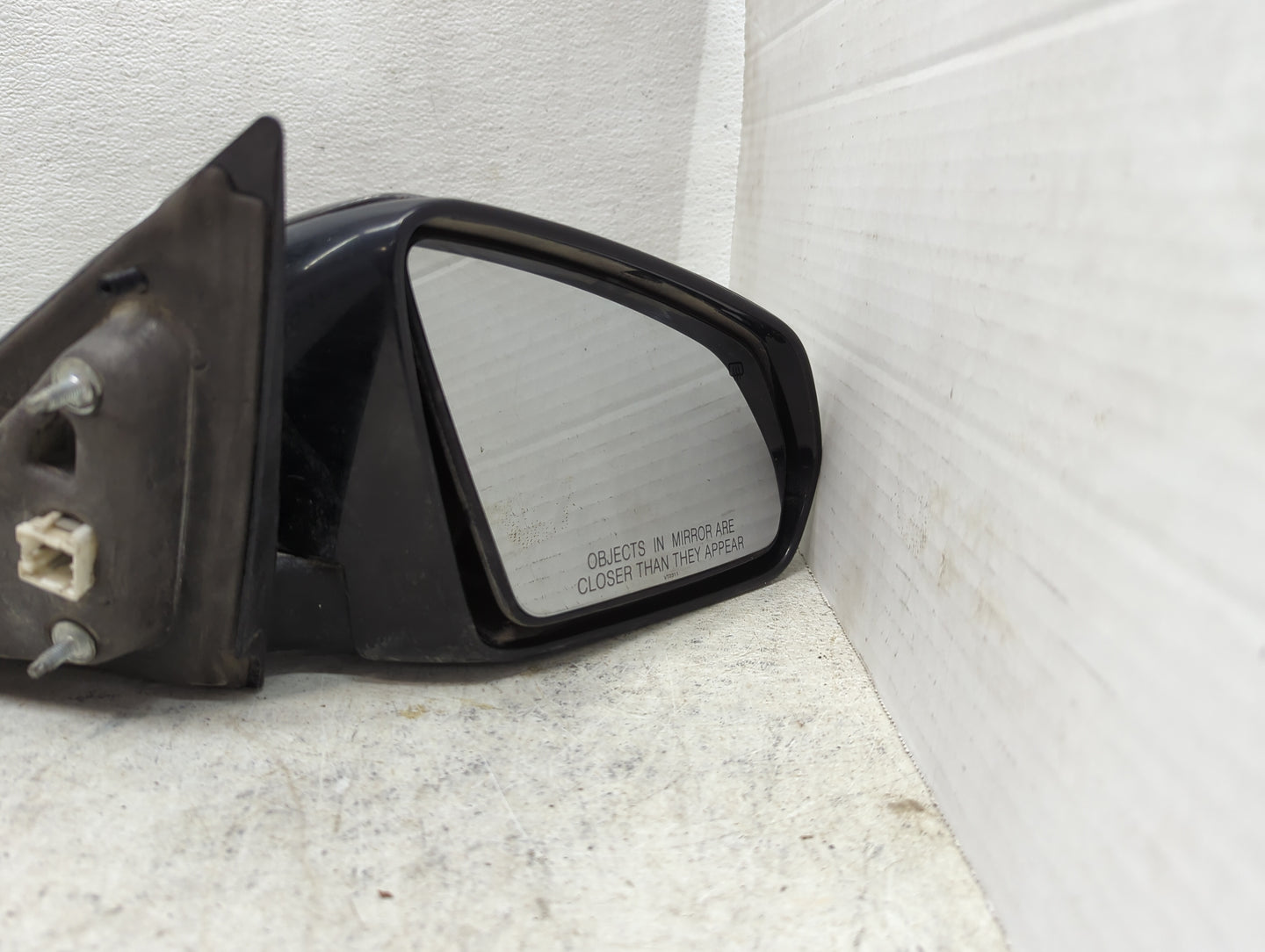 2013-2014 Dodge Avenger Passenger Side View Mirror - Right Door Mirror OEM Used - Oemusedautoparts1.com