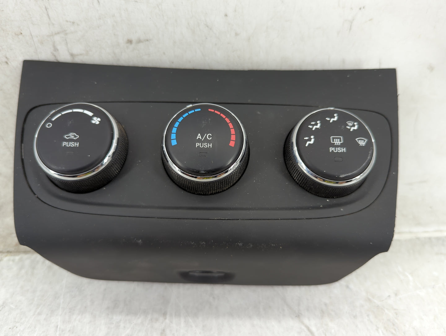 2010-2014 Dodge Avenger Climate Control Module Temperature AC/Heater Replacement P/N:P1JD1949AD Fits Fits 2010 2011 2012 201