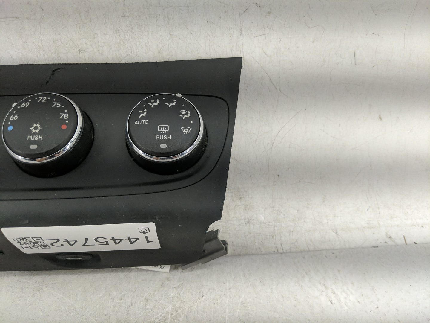 2010-2014 Dodge Avenger Climate Control Module Temperature AC/Heater Replacement P/N:P55111888AH 55111888AH Fits OEM Used Au