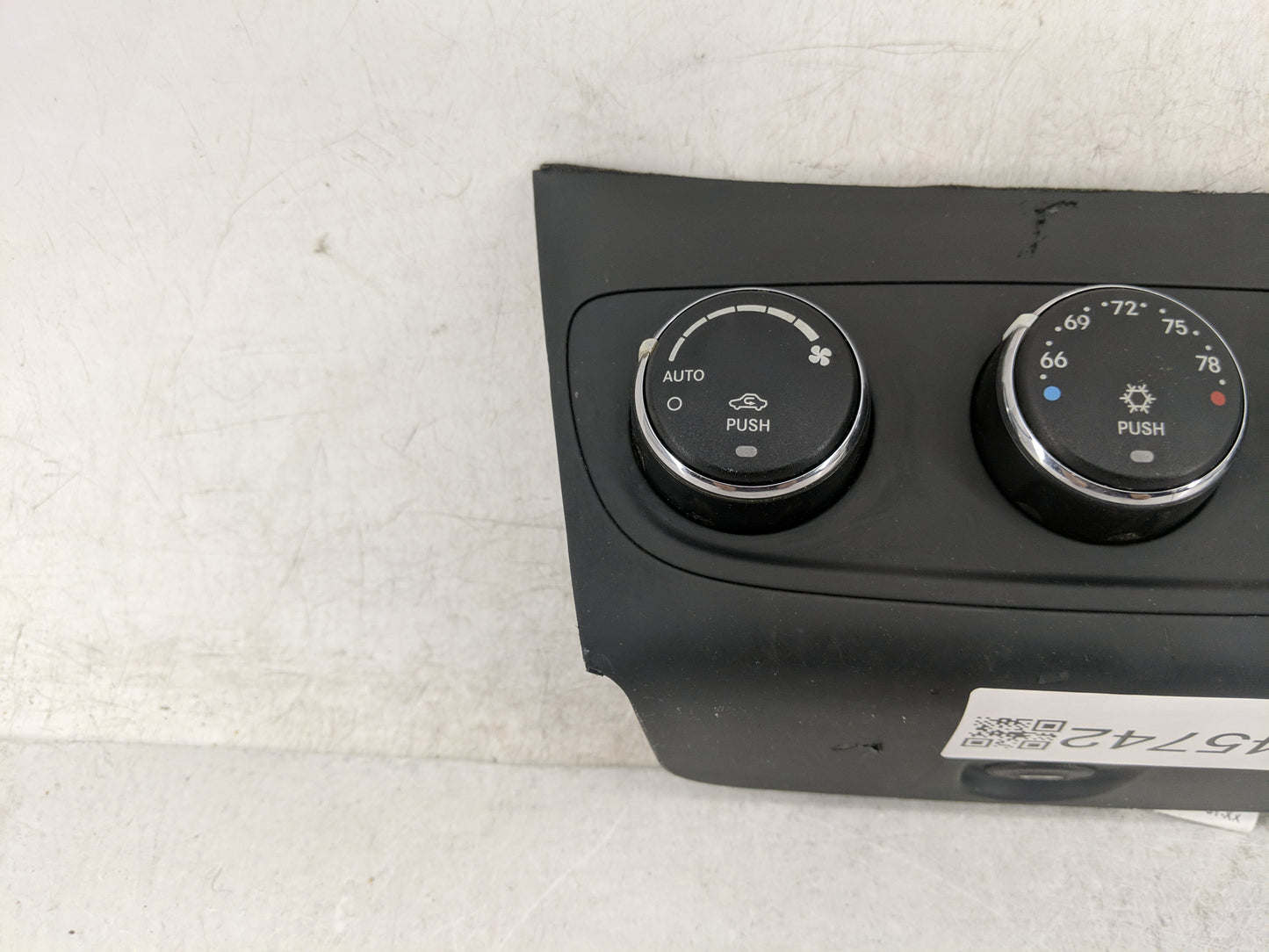 2010-2014 Dodge Avenger Climate Control Module Temperature AC/Heater Replacement P/N:P55111888AH 55111888AH Fits OEM Used Au