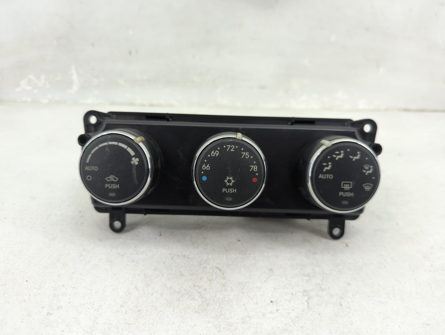 2008-2014 Dodge Avenger Climate Control Module Temperature AC/Heater Replacement P/N:P55111888AI 55111888AA Fits OEM Used Au