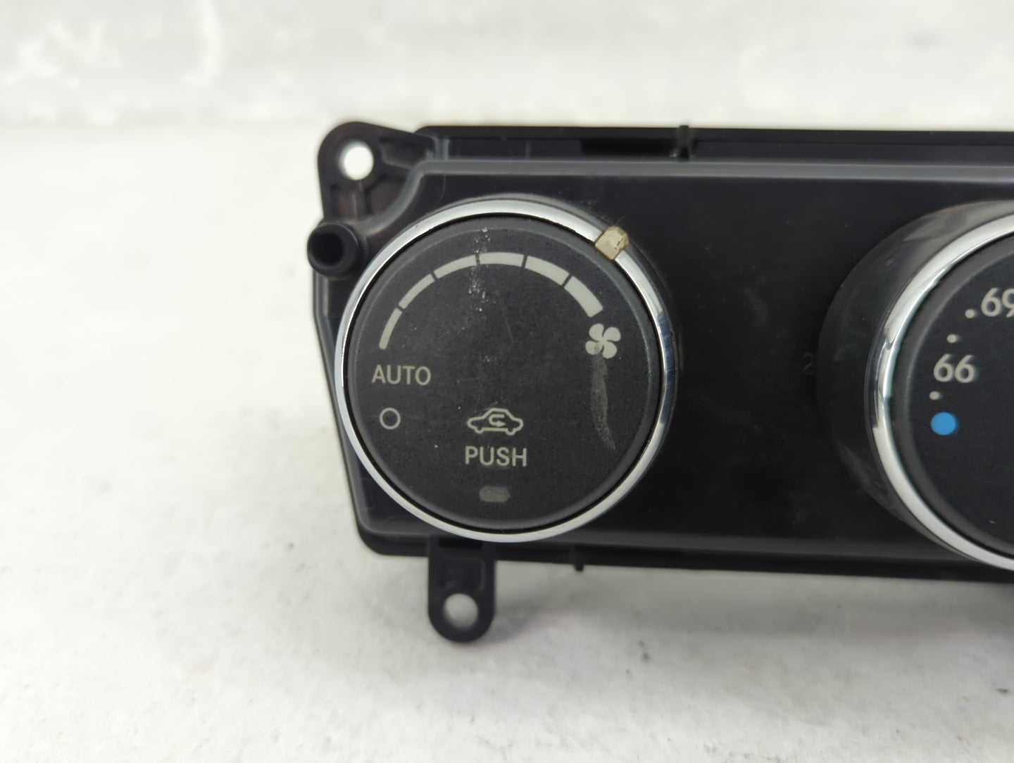 2008-2014 Dodge Avenger Climate Control Module Temperature AC/Heater Replacement P/N:P55111888AI 55111888AA Fits OEM Used Au