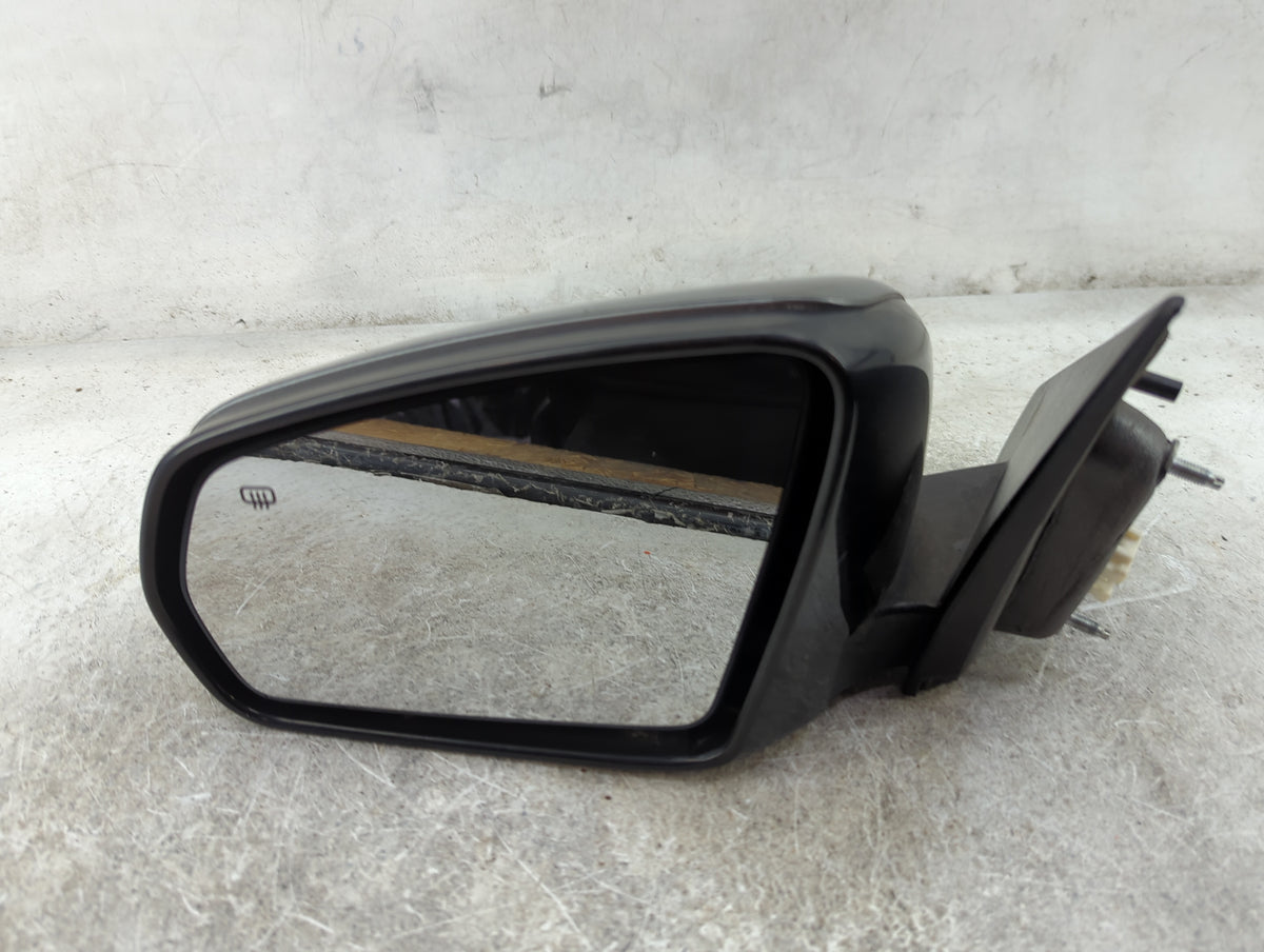 2013-2014 Dodge Avenger Driver Side View Mirror - Left Door Mirror OEM Used - Oemusedautoparts1.com