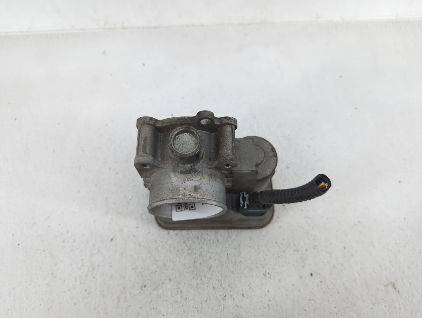 2008-2014 Dodge Avenger Throttle Body P/N:542909035AB 04891735AC Fits OEM Used Auto Parts - Oemusedautoparts1.com