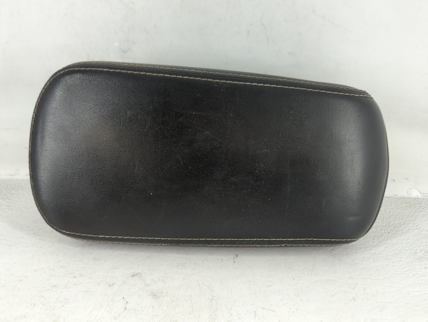 2012 Dodge Avenger Center Console Armrest Cover Lid Black - Oemusedautoparts1.com