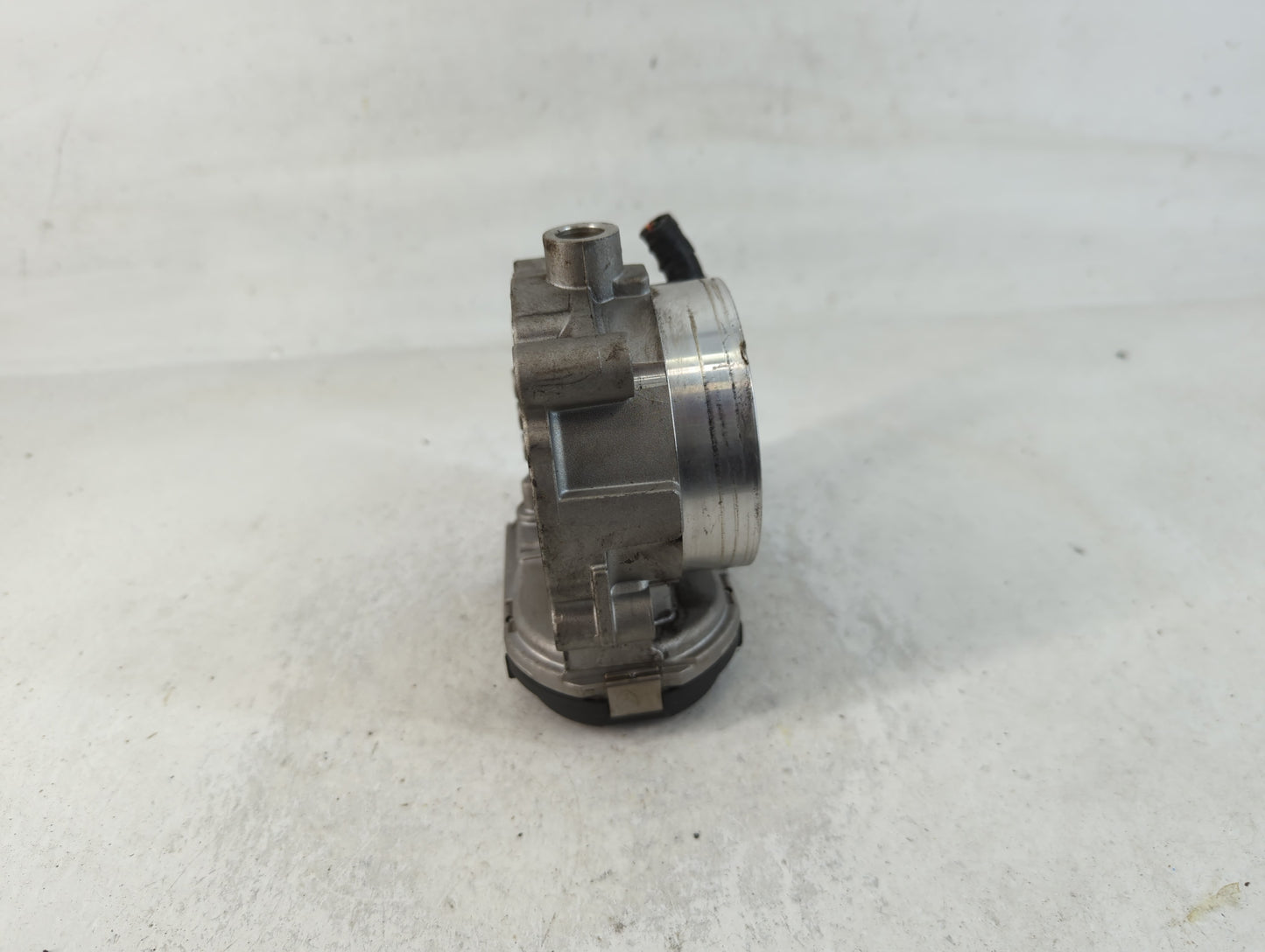 2011-2014 Dodge Avenger Throttle Body P/N:0 280 750 570 05184349AC Fits OEM Used Auto Parts - Oemusedautoparts1.com