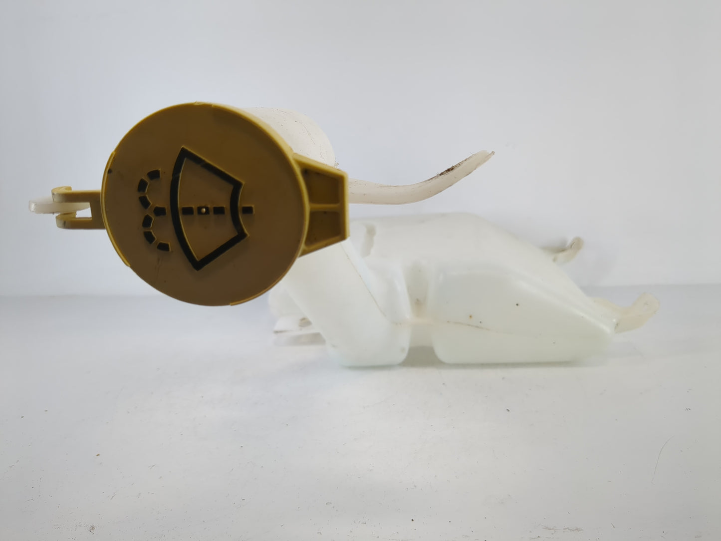 2011-2014 Dodge Avenger Windshield Washer Fluid Reservoir Bottle Oem - Oemusedautoparts1.com