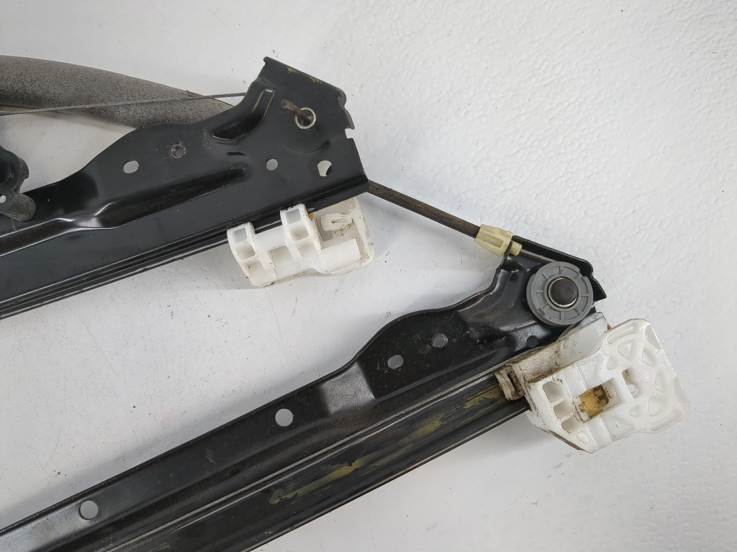 2011-2014 Dodge Avenger Driver Left Front Window Regulator - Oemusedautoparts1.com