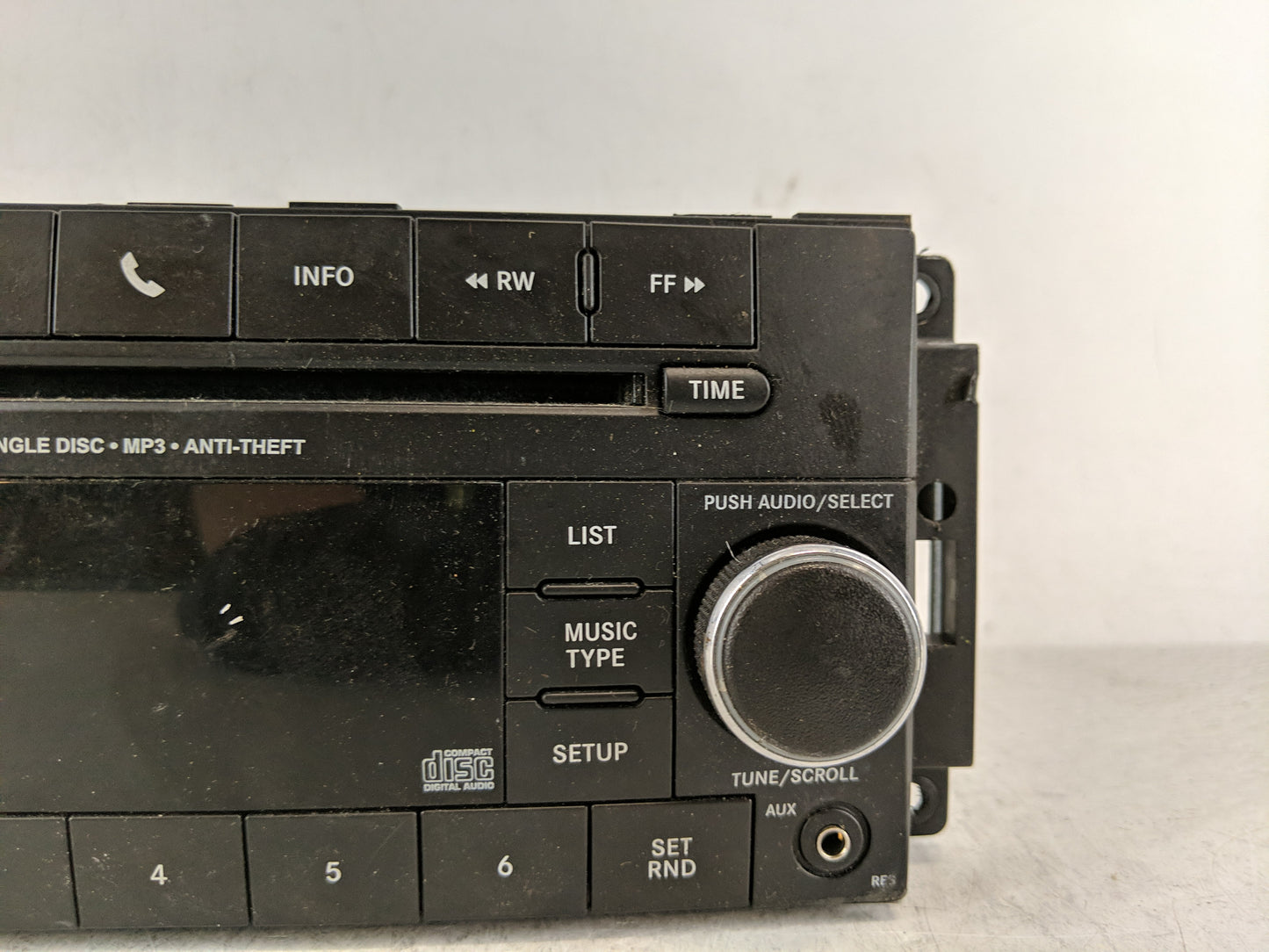 2011-2012 Dodge Caliber Radio AM FM Cd Player Receiver Replacement P/N:P05091197AA Fits Fits 2011 2012 OEM Used Auto Parts -