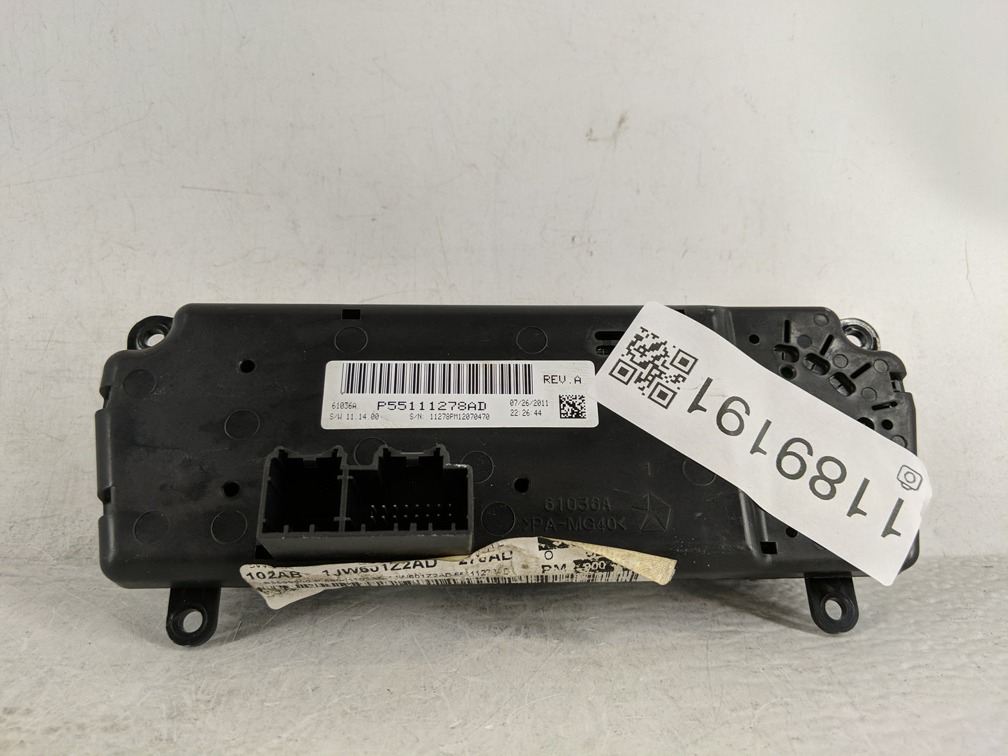2011-2012 Dodge Caliber Climate Control Module Temperature AC/Heater Replacement P/N:P55111278AD Fits OEM Used Auto Parts - 