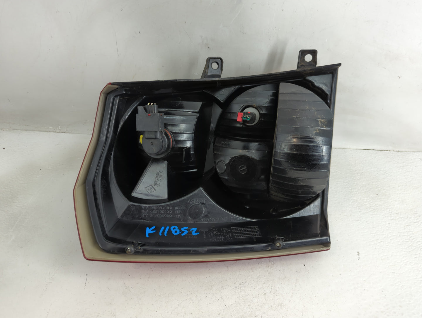 2008-2012 Dodge Caliber Tail Light Assembly Passenger Right OEM Fits Fits 2008 2009 2010 2011 2012 OEM Used Auto Parts - Oem