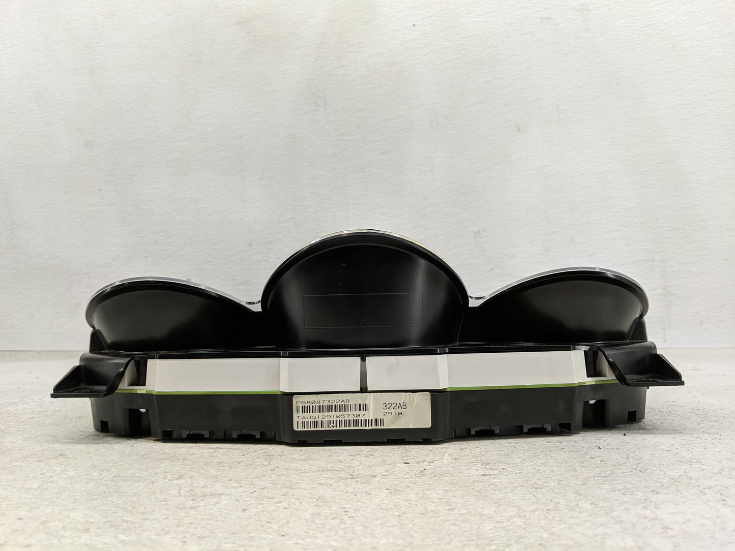 2011-2012 Dodge Caliber Instrument Cluster Speedometer Gauges P/N:P68087322AB Fits Fits 2011 2012 OEM Used Auto Parts - Oemu