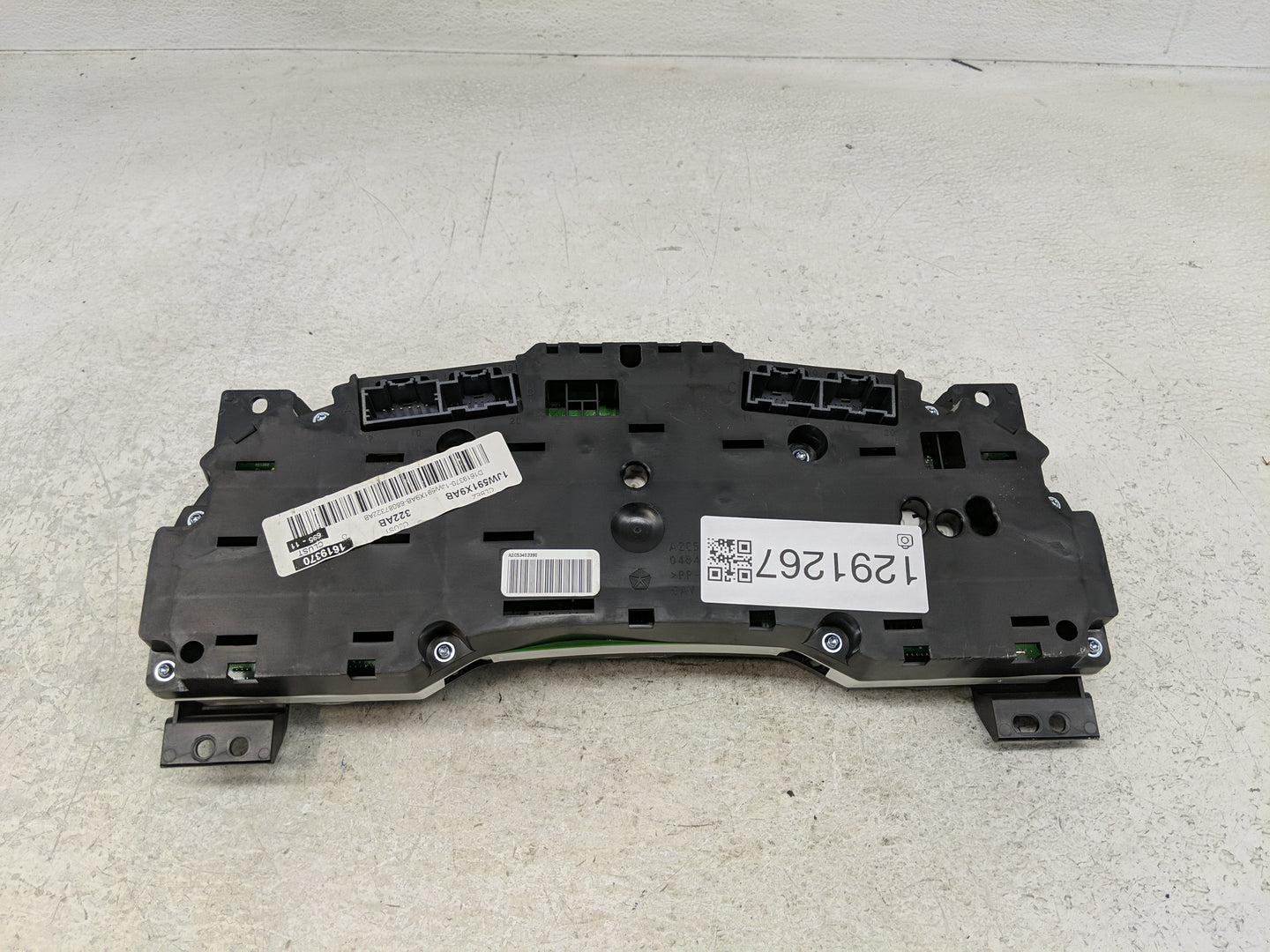 2011-2012 Dodge Caliber Instrument Cluster Speedometer Gauges P/N:P68087322AB Fits Fits 2011 2012 OEM Used Auto Parts - Oemu