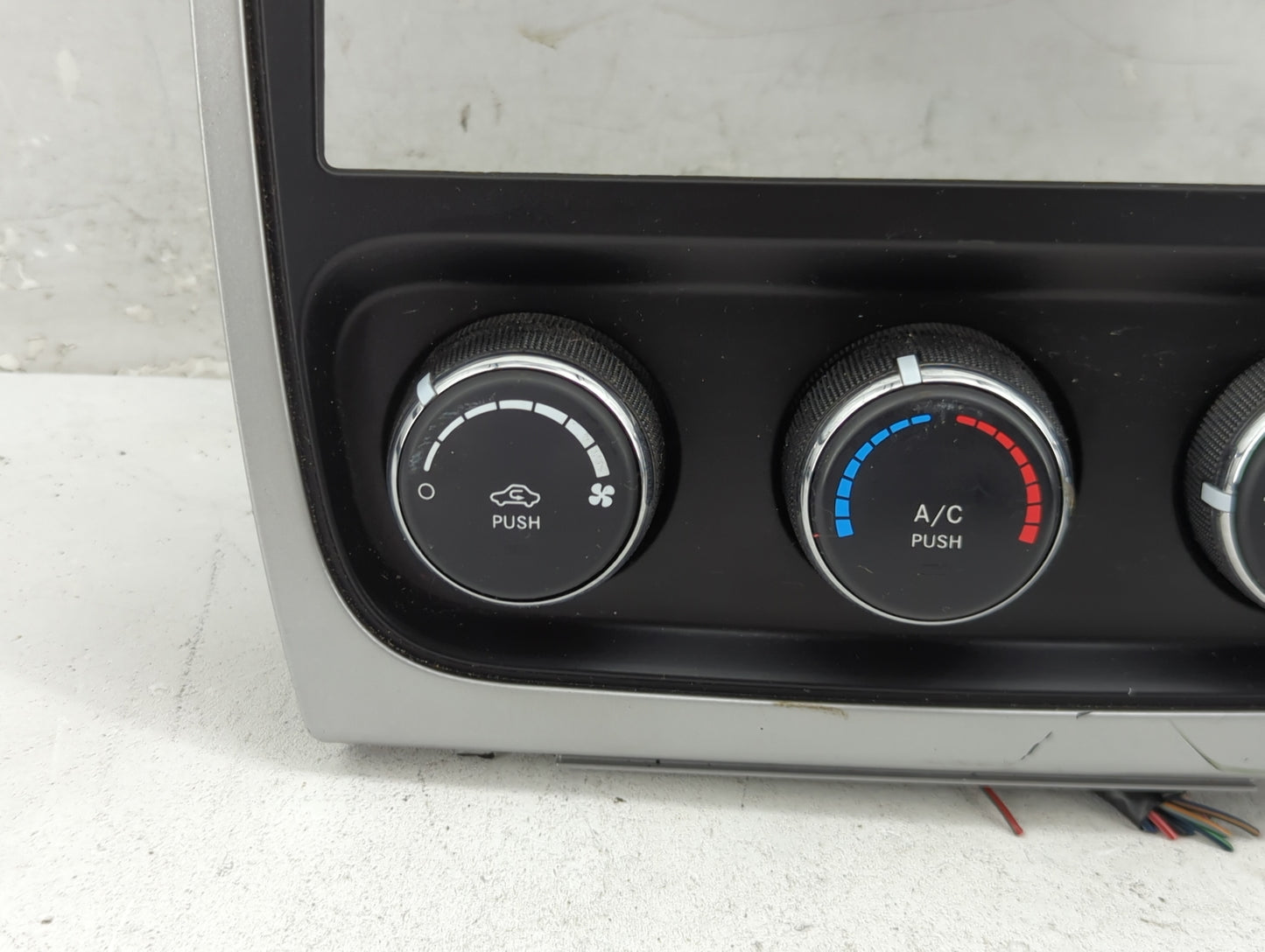 2011-2012 Dodge Caliber Climate Control Module Temperature AC/Heater Replacement P/N:P55111278AD Fits OEM Used Auto Parts - 