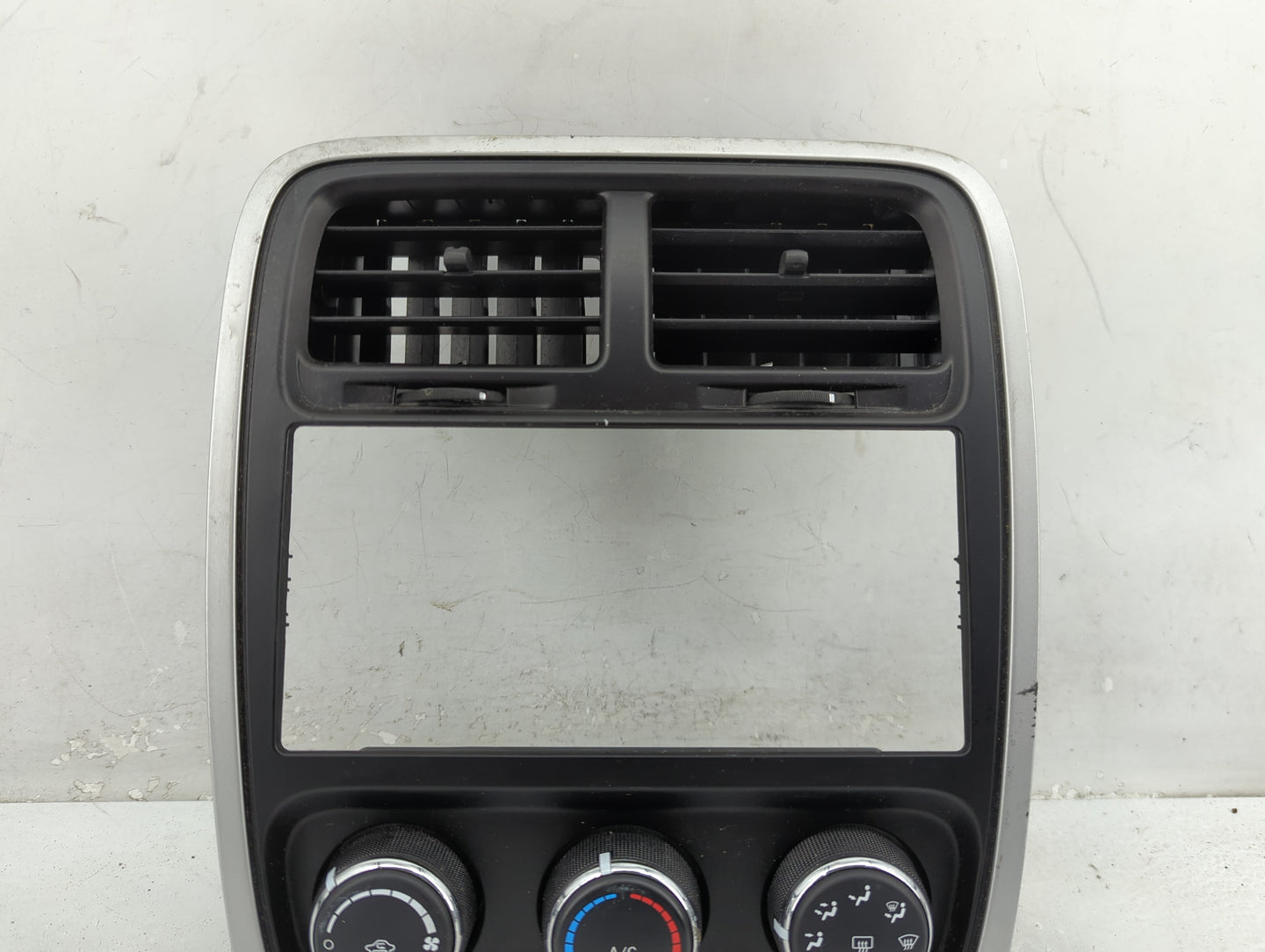 2011-2012 Dodge Caliber Climate Control Module Temperature AC/Heater Replacement P/N:P55111278AD Fits OEM Used Auto Parts - 