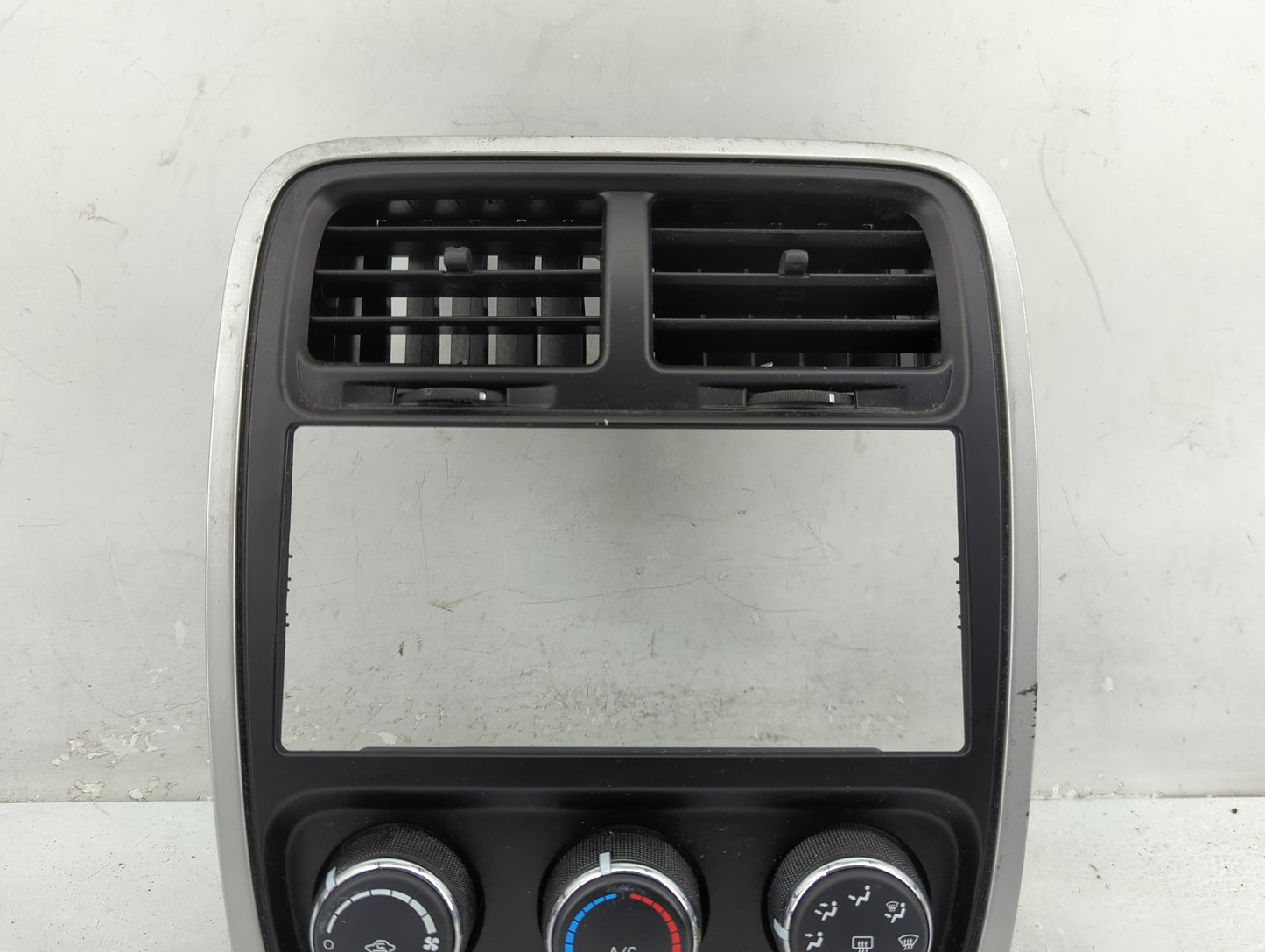 2011-2012 Dodge Caliber Climate Control Module Temperature AC/Heater Replacement P/N:P55111278AD Fits OEM Used Auto Parts - 